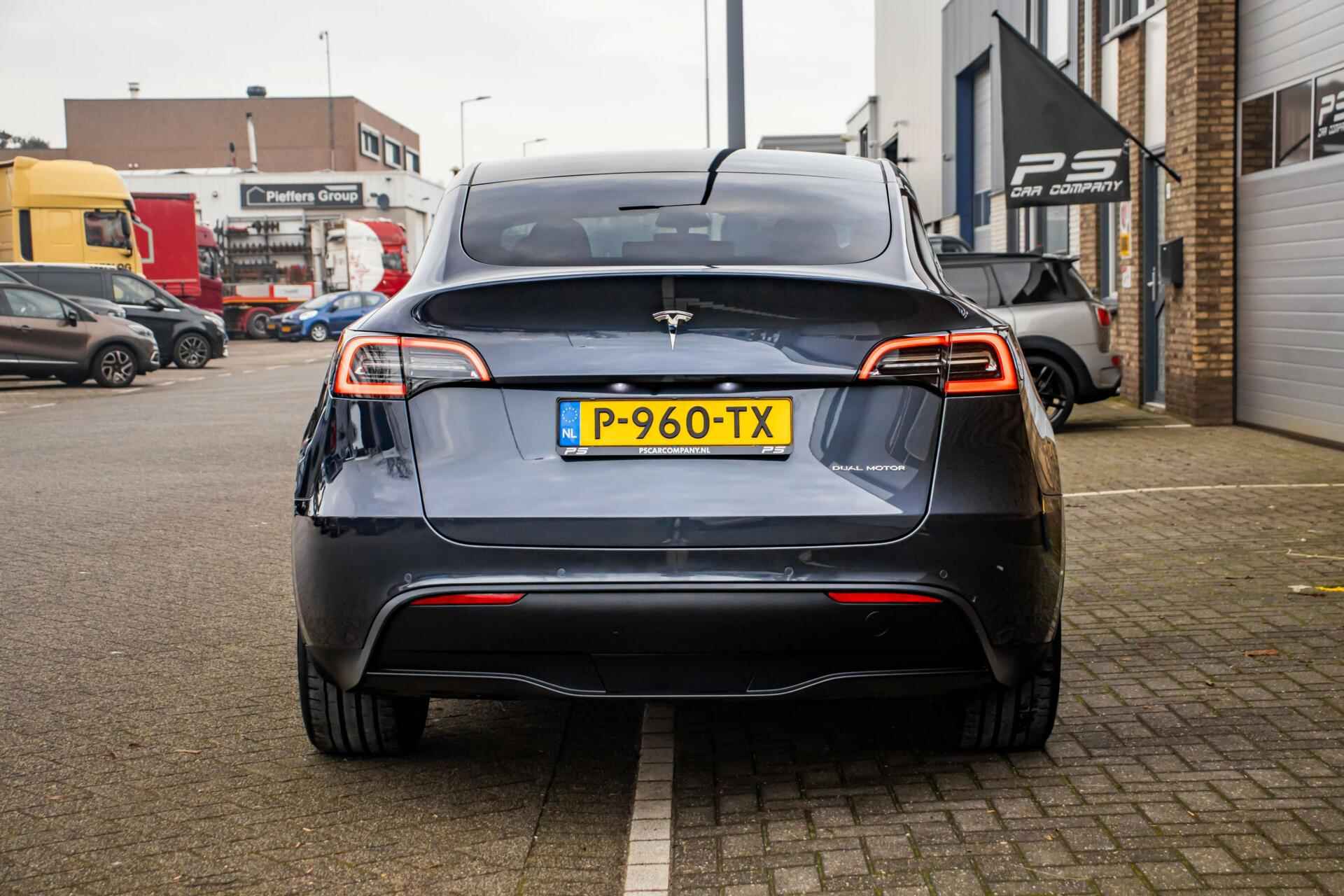 Tesla Model Y Long Range AWD 75 kWh, Autopilot, NAP, Leder - 5/26