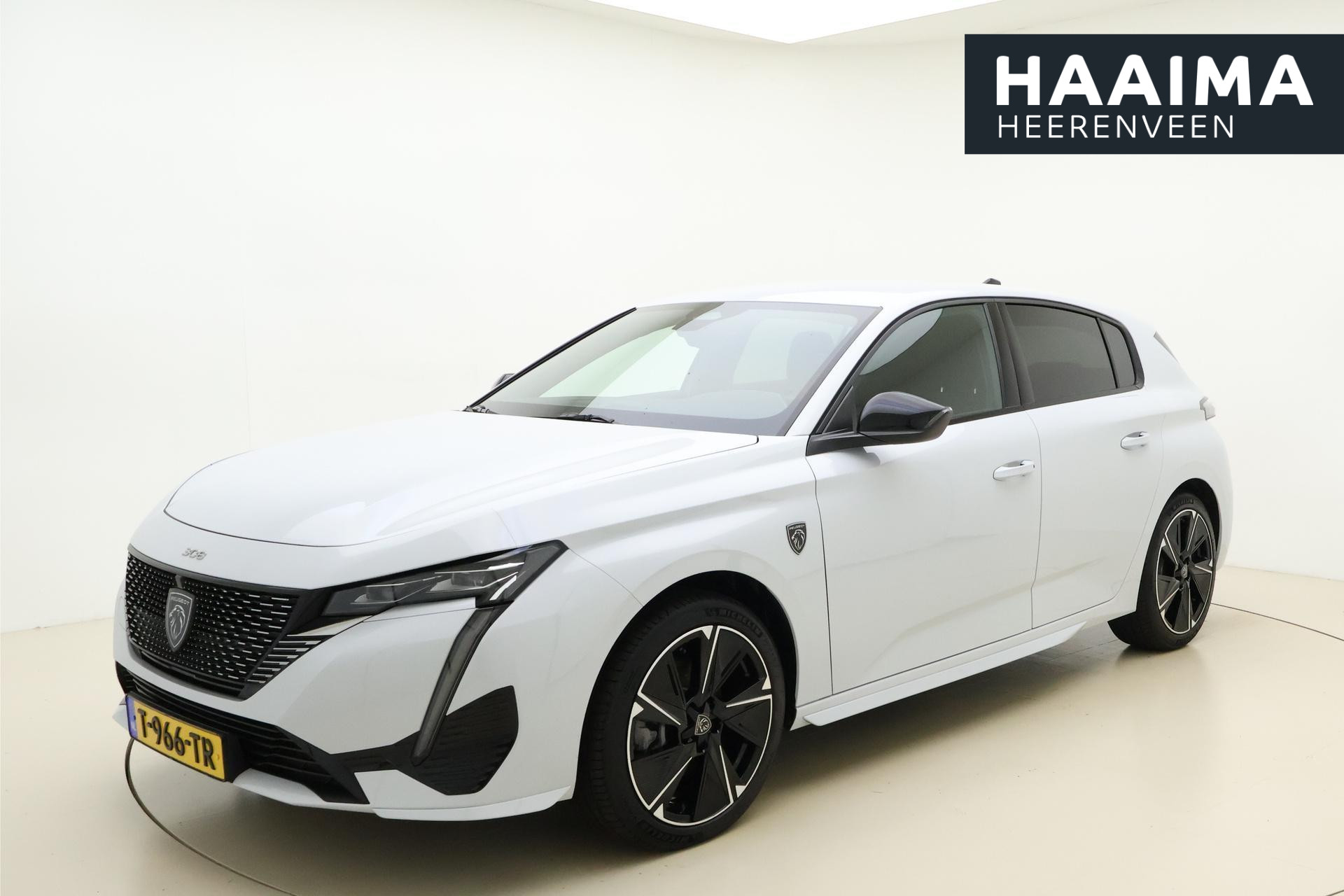 Peugeot e-308 EV GT First Edition 54 kWh  | 100% Elektrisch | 416km WLTP | Stoel & Stuurverwarming Voor | Achteruit Rijcamera | Draadloze Apple Carplay & Android Auto | 3-Fase | Parkeersensor | Climate Control | Adaptive Cruise Control |