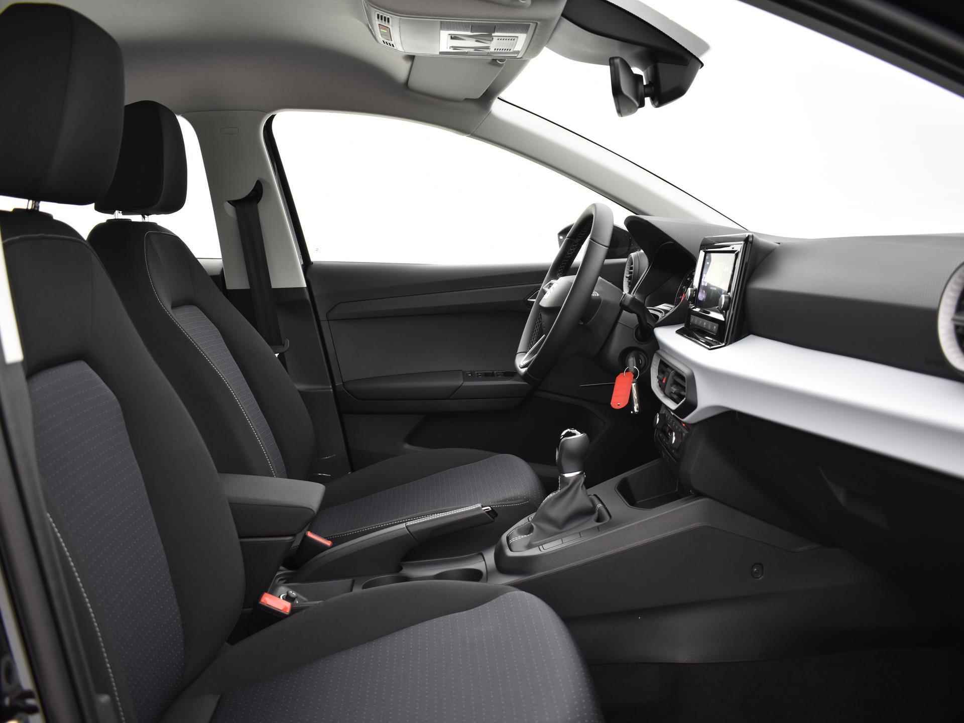 SEAT Ibiza 1.0 TSI 95PK Style | Apple Carplay | Lichtmetalen velgen | Parkeersensoren | Privatelease 383,- | 1000,- Euro extra inruilbonus!! - 11/14