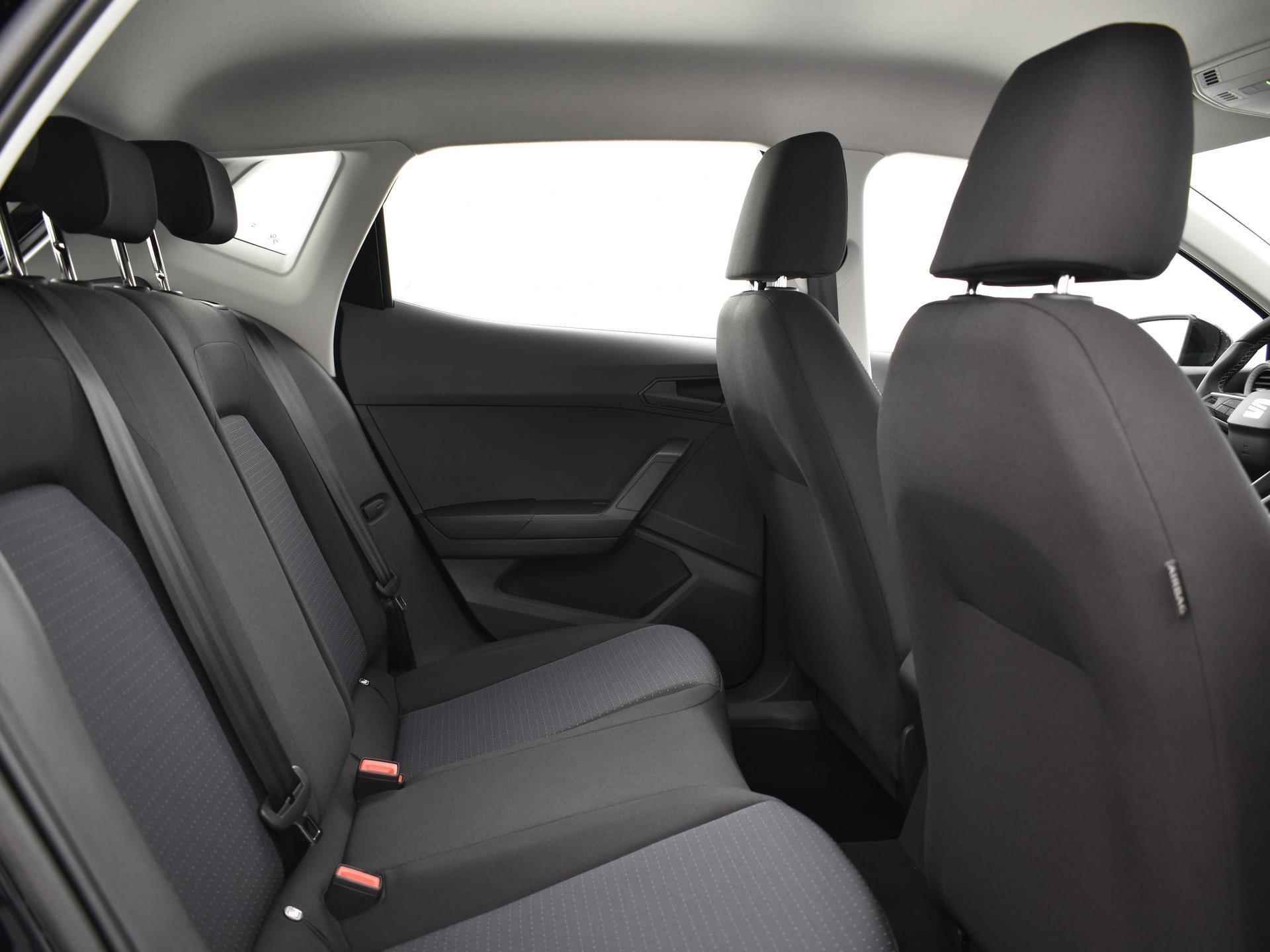 SEAT Ibiza 1.0 TSI 95PK Style | Apple Carplay | Lichtmetalen velgen | Parkeersensoren | Privatelease 383,- | 1000,- Euro extra inruilbonus!! - 12/14