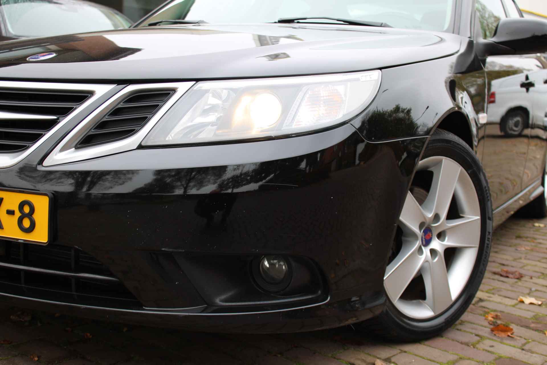 Saab 9-3 2.0T 150PK Business Automaat + 17"/ Navi/ Clima/ Cruise/ Trekhaak/ NL auto - 2/38