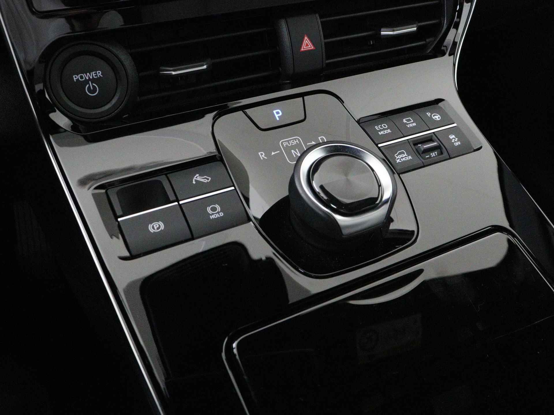 Toyota Bz4x Premium 4WD 71 kWh 3 Fase | JBL | 360 camera Systeem | Dodehoekdetectie | Stoelverwarming/koeling + stuurverwarming | voorruit verwarming - 9/60