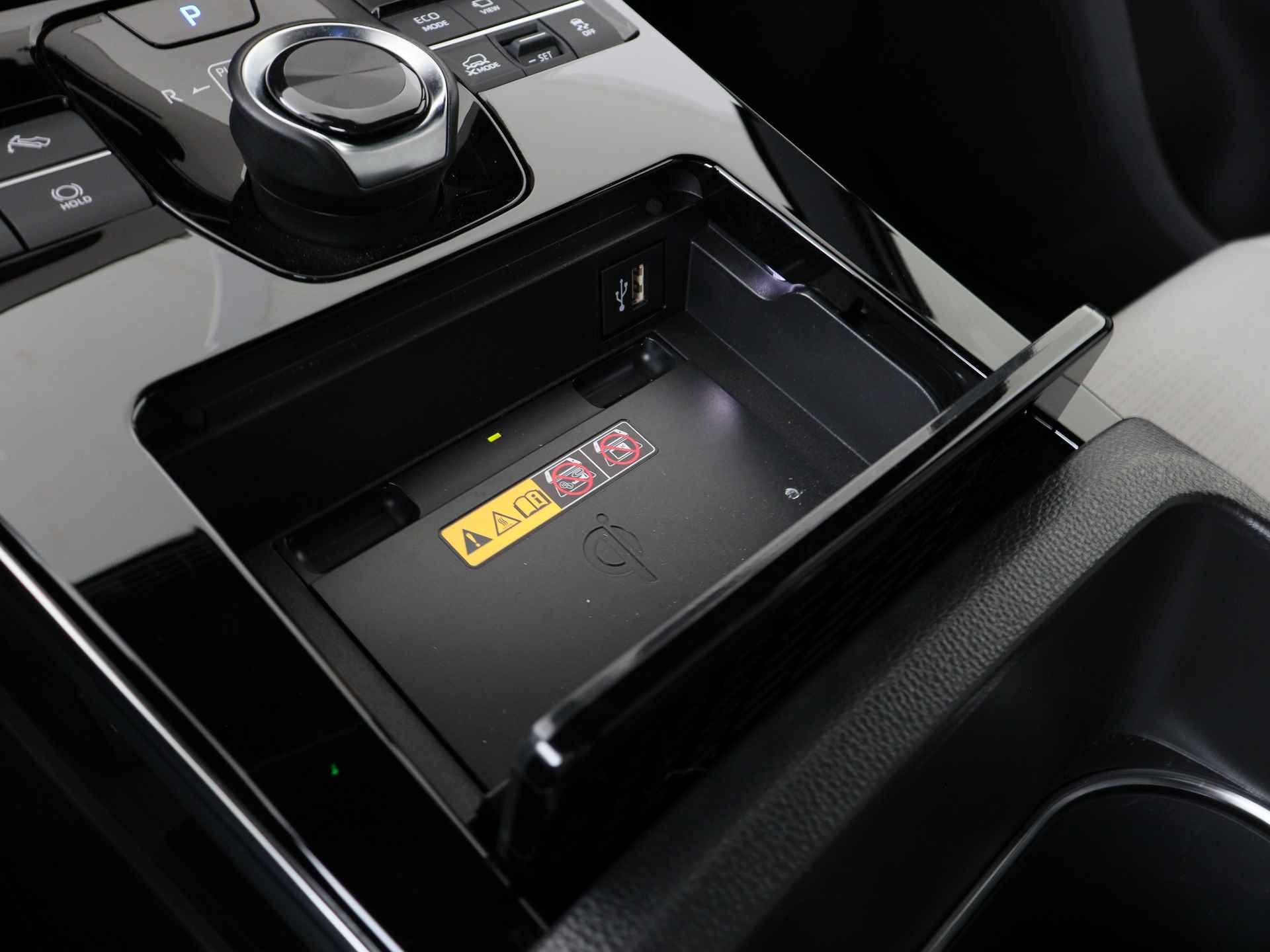Toyota Bz4x Premium 4WD 71 kWh 3 Fase | JBL | 360 camera Systeem | Dodehoekdetectie | Stoelverwarming/koeling + stuurverwarming | voorruit verwarming - 10/60