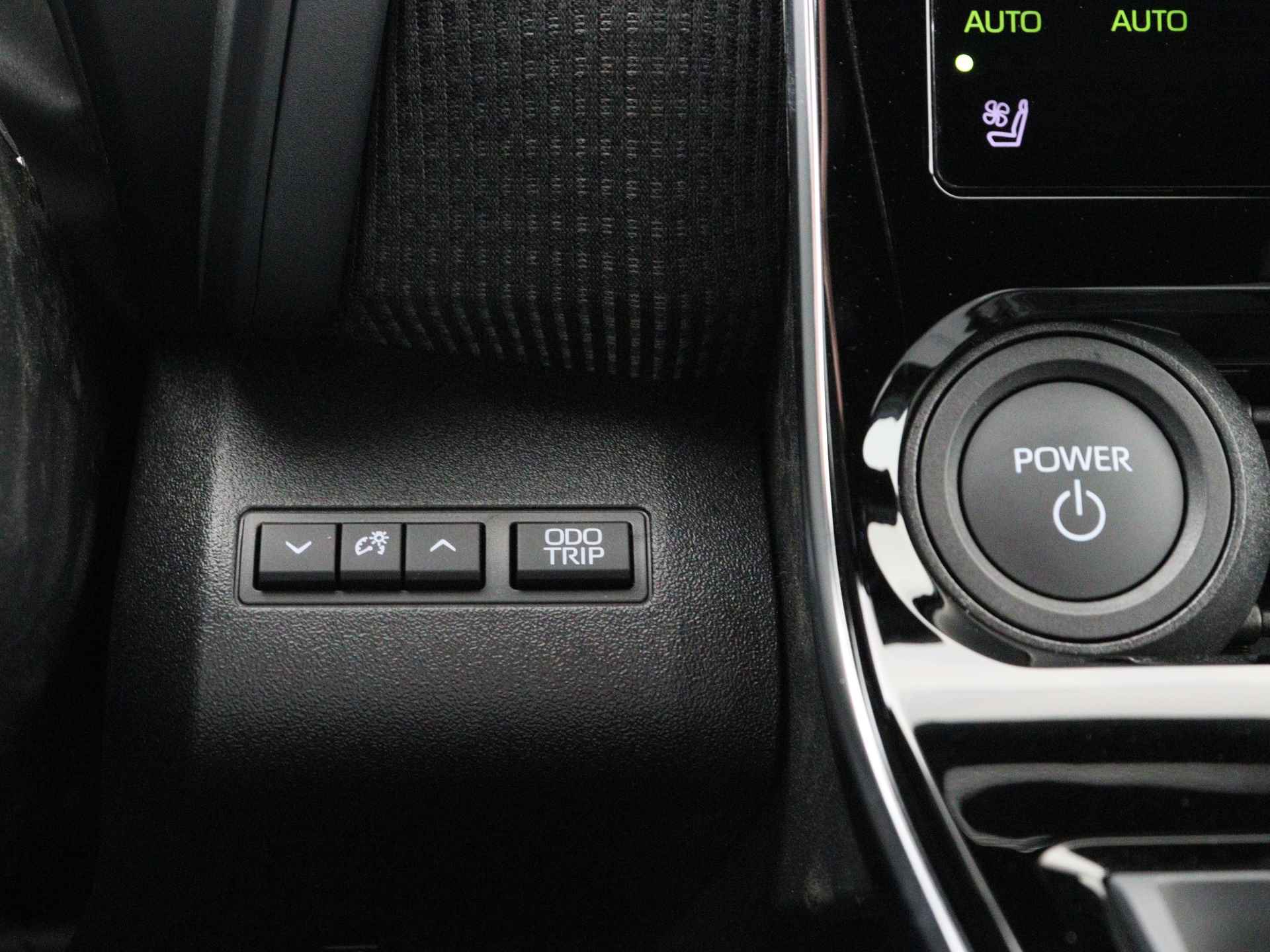 Toyota Bz4x Premium 4WD 71 kWh 3 Fase | JBL | 360 camera Systeem | Dodehoekdetectie | Stoelverwarming/koeling + stuurverwarming | voorruit verwarming - 53/60