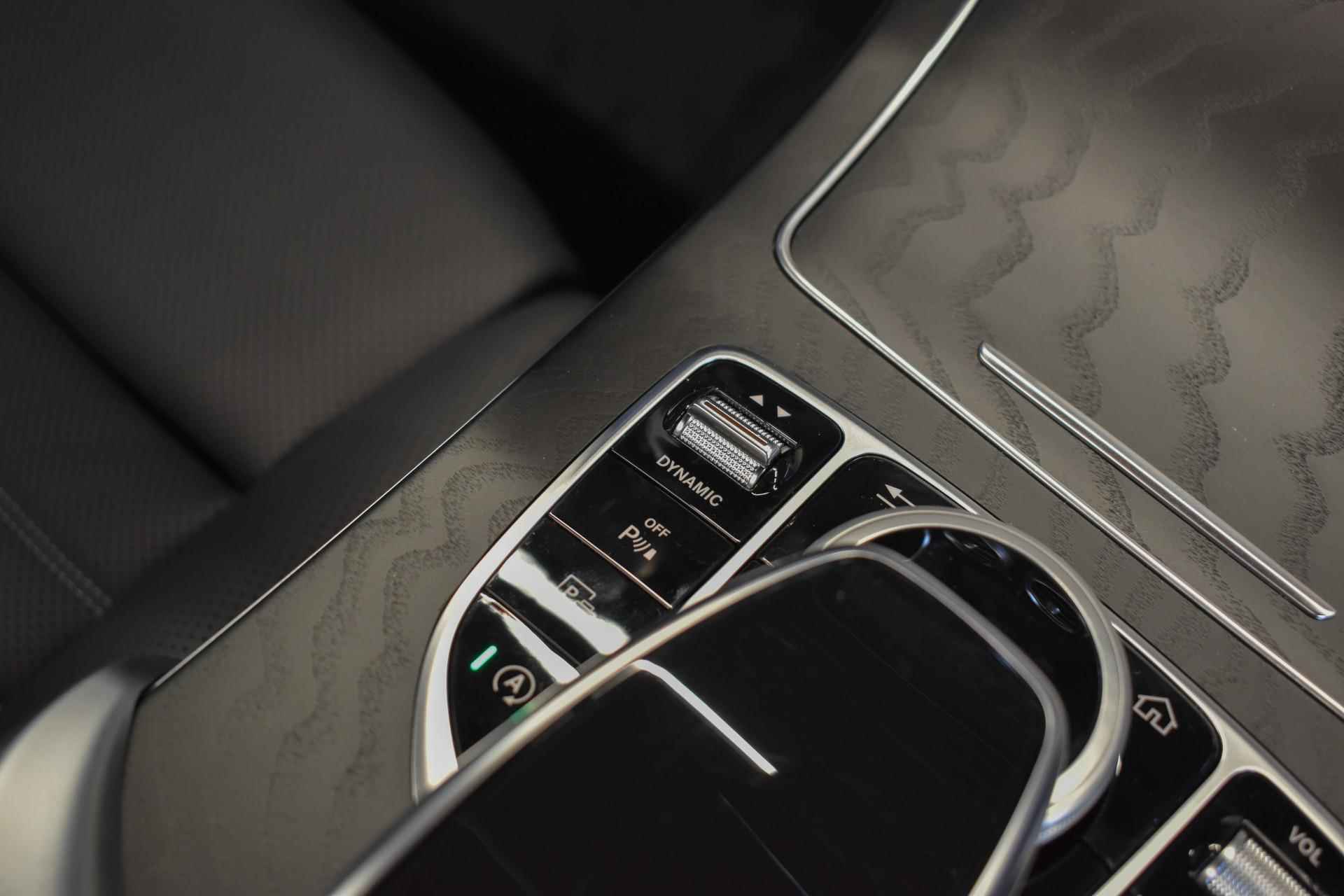 Mercedes-Benz C-Klasse Cabrio 180 AMG Line | Memory-Stoelen | Stoelverwarming | Stoelverkoeling | 360Graden-Camera | - 33/38