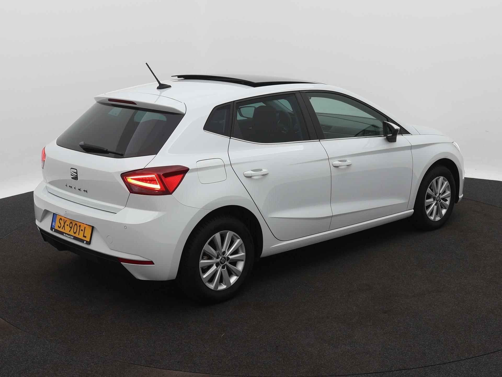 SEAT Ibiza 1.0 TSI Style Business Intense Pano dak - 4/19