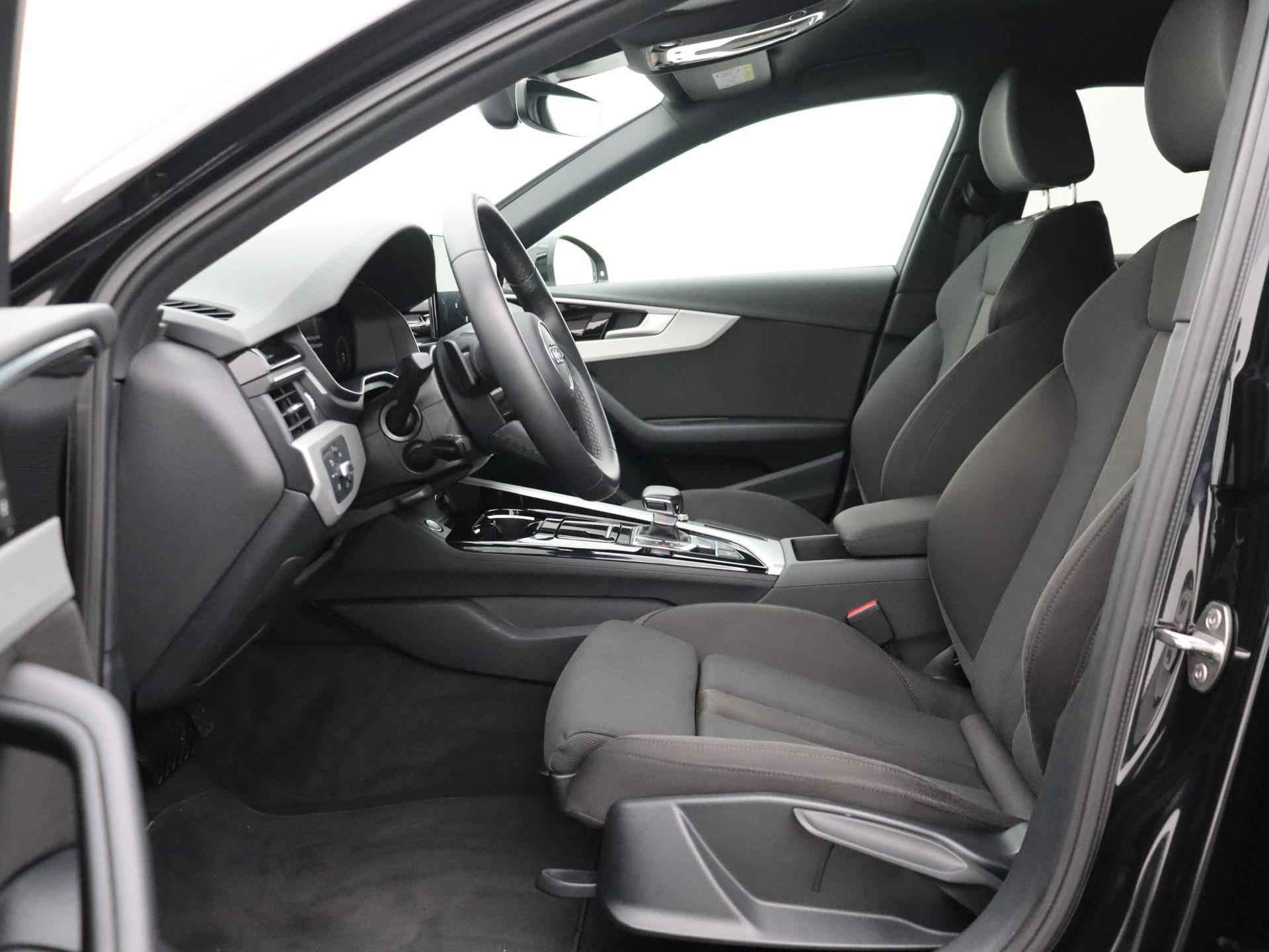 Audi A4 Limousine 35 TFSI Advanced Edition | Navigatie | Stoelverwarming | LED | Carplay | Cruise Control | Climate Control - 8/36