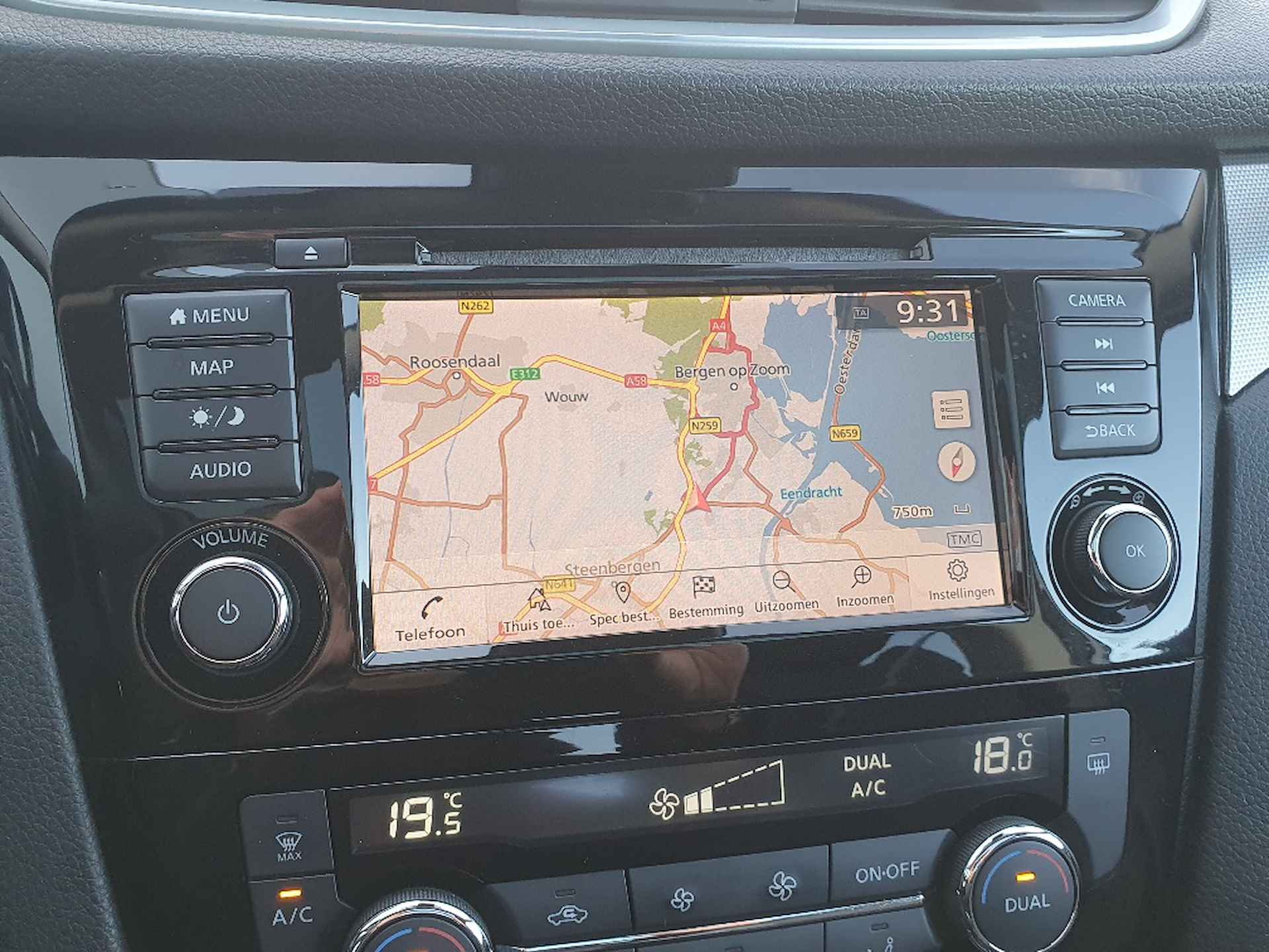 Nissan QASHQAI 1.3 DIG-T N-Connecta Automaat Navigatie, Panoramadak, Climate Control, Cruise Control, 18"Lm, 360 Camera - 12/29