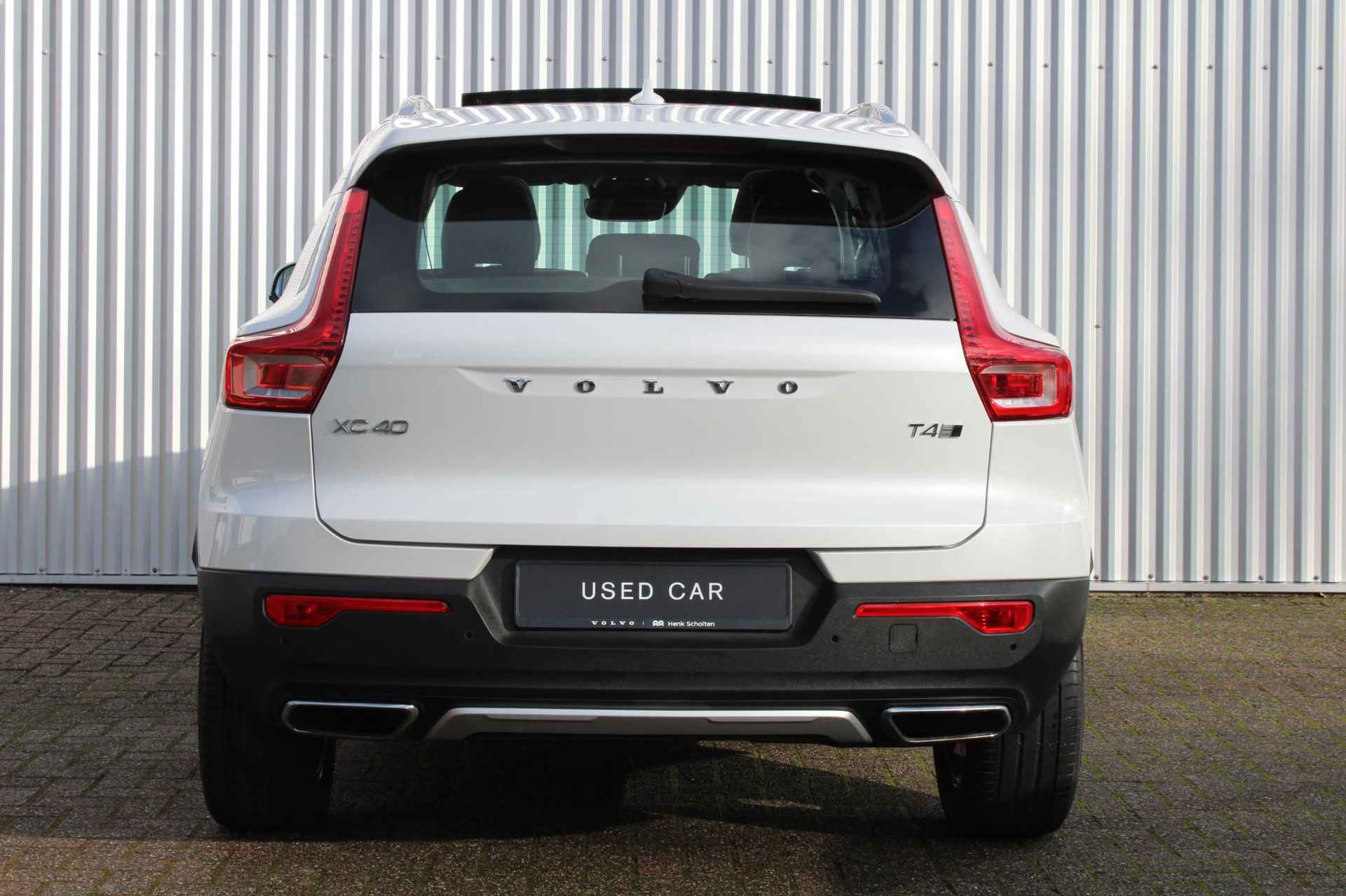 Volvo XC40 T4 AWD Inscription, Panoramadak, Achteruitrijcamera, Full map navigatie, Lederen bekleding, Elektrisch bedienbare bestuurdersstoel met geheugenfunctie, Semi elektrische trekhaak, Adaptieve Cruise control, Pilot assist, Harman/Kardon premium audio - 6/35