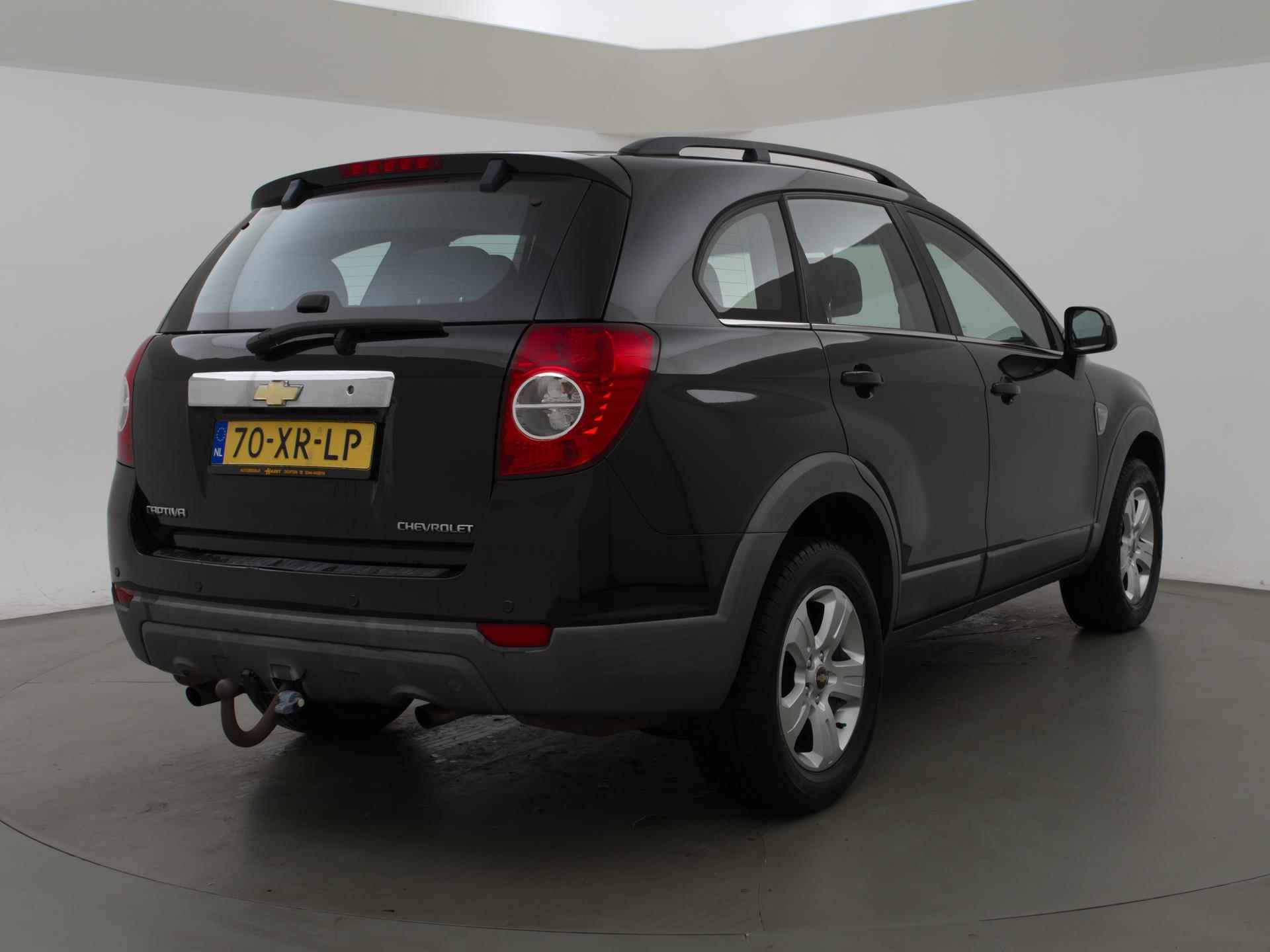 Chevrolet Captiva 2.4i 136 PK STYLE 7-PERS. + AIRCO / TREKHAAK 1500 KG - 3/20