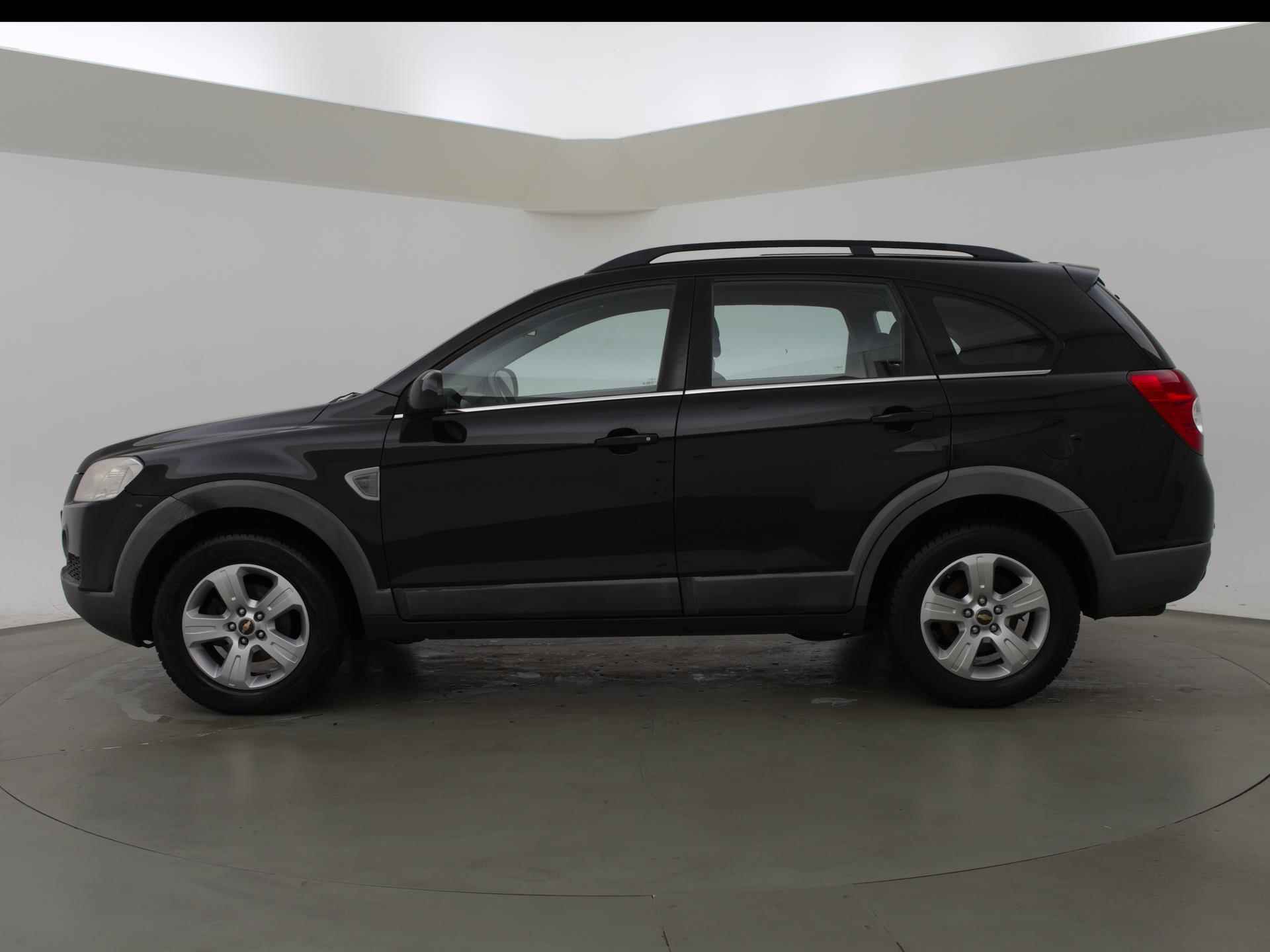 Chevrolet Captiva 2.4i 136 PK STYLE 7-PERS. + AIRCO / TREKHAAK 1500 KG - 6/20