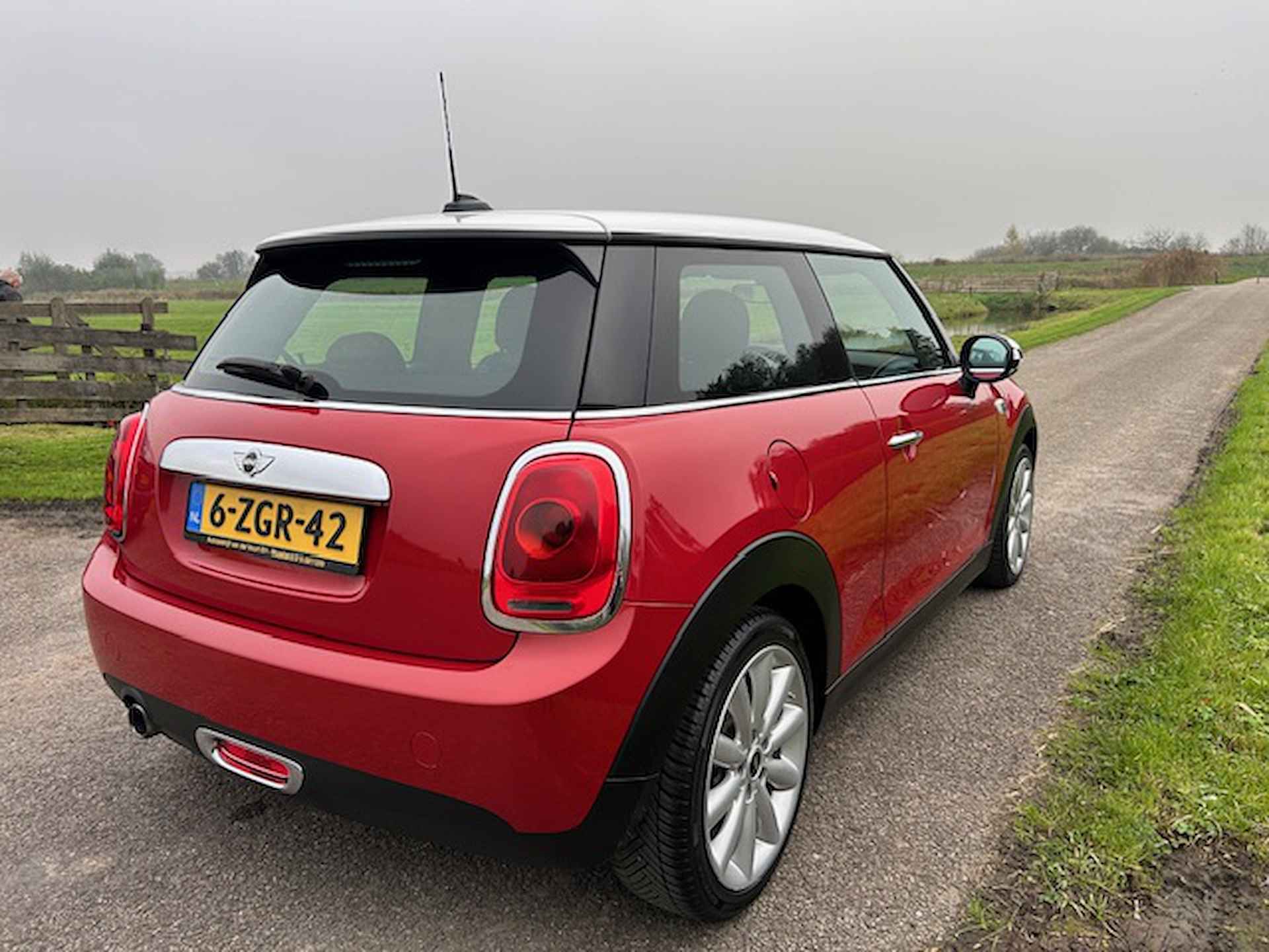 Mini Mini 1.2 ONE Business | Navigatie | Airco | Cruise control control | Finish vlag design | NAP | Rijklaar prijs! - 8/22