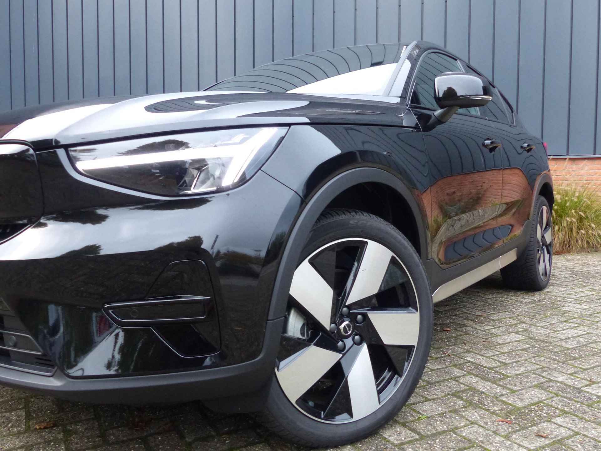 Volvo C40 Single Motor Extended Range Plus 82 kWh - 2/30