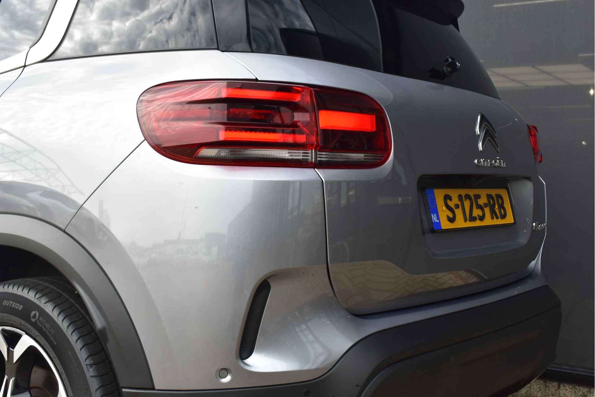 Citroën C5 Aircross 1.2 PureTech Business Plus 130pk Automaat | Leder | Adaptive Cruise | Navigatie | Achteruitrijcamera | Climate Control | Full-LE - 30/45