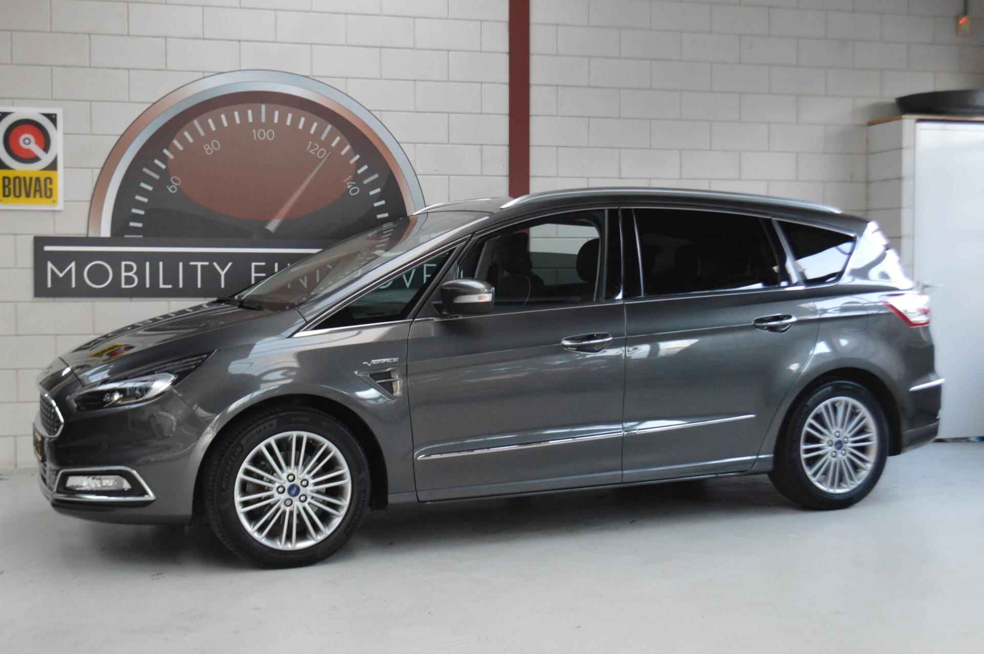 Ford S-Max 1.5 Vignale, NL-auto, TREKHAAK 1600KG, 1e eig, NAP, APK - 4/36