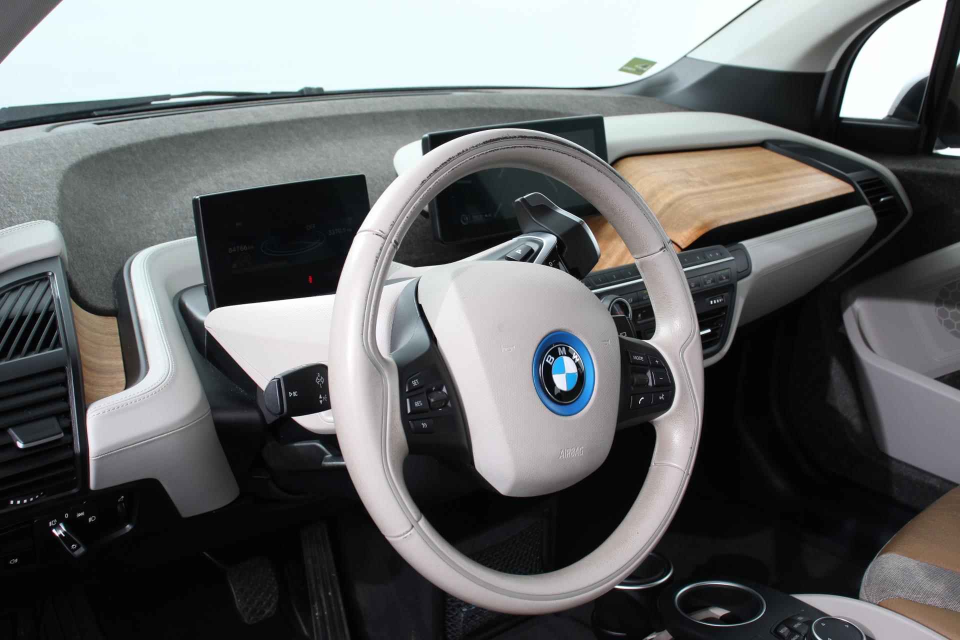 BMW i3 Basis Comfort Advance € 2000,- subsidie particulier 2024 mogelijk! | Navigatie | Climate Control | Lichtmetalen velgen | Led | Stoelverwarming - 8/28