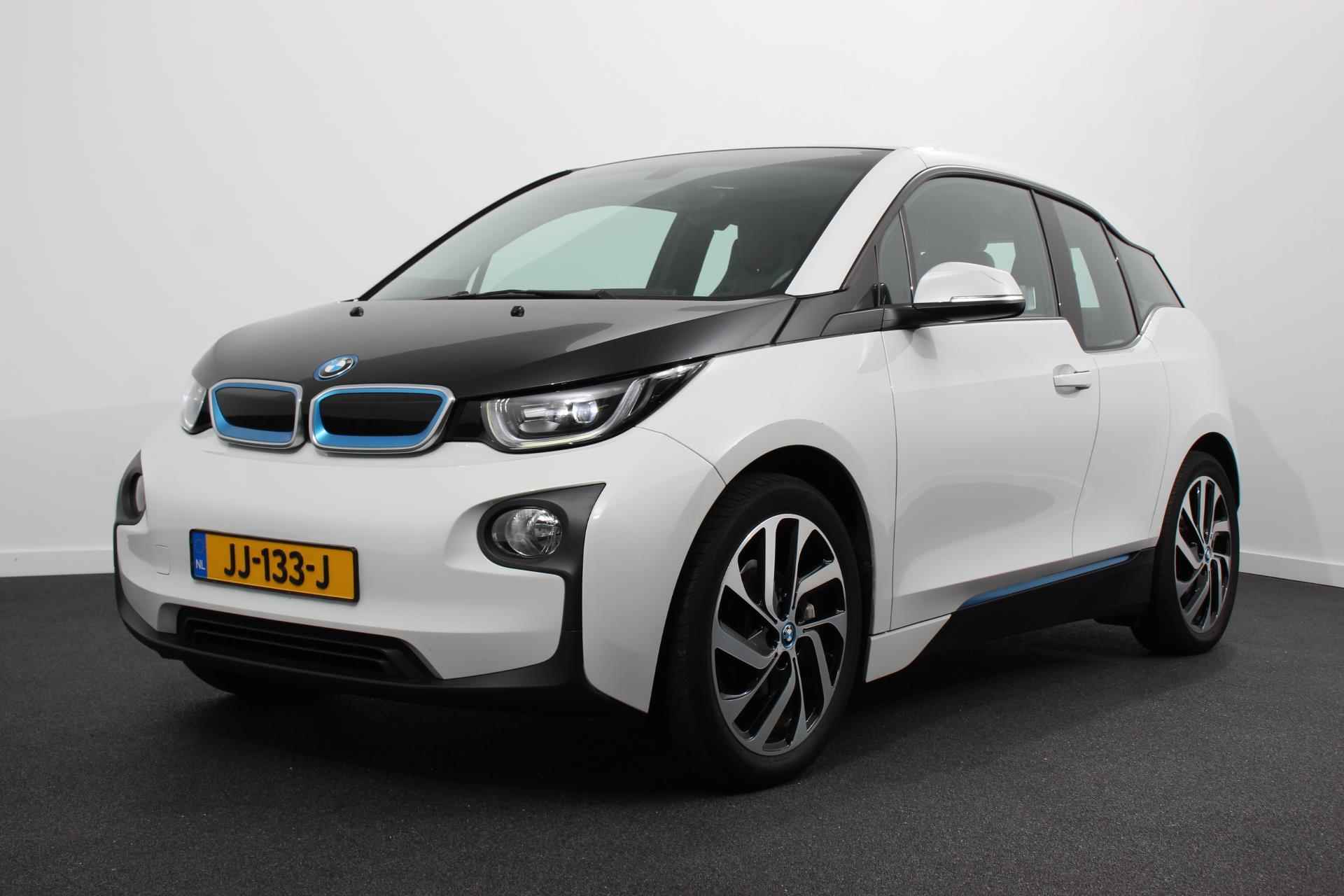 BMW i3 Basis Comfort Advance € 2000,- subsidie particulier 2024 mogelijk! | Navigatie | Climate Control | Lichtmetalen velgen | Led | Stoelverwarming - 24/28