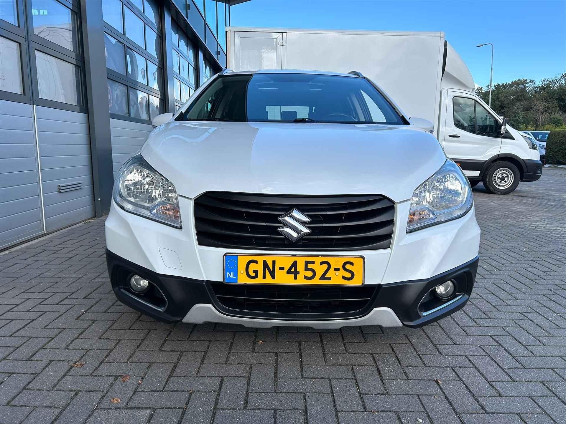 Suzuki Sx4 S-Cross 1.6 Exclusive, Camera, Cruise, Pano, BT - 3/34