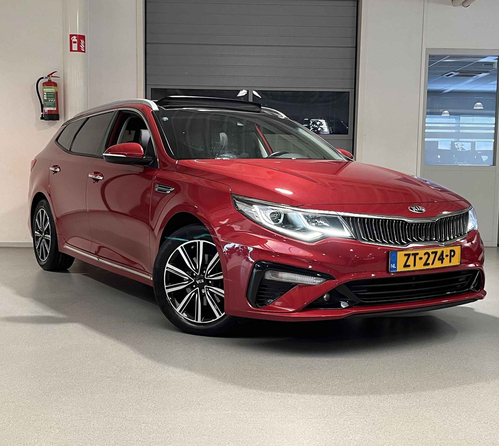 Kia Optima Sportswagon 1.6 T-GDI DynamicPlusLine | Navi | Parkeersensoren voor + Achter | 17”Lichtmetalen Velgen | Cruise Control | Parkeercamera achter | Licht + Regensensor | Elektrisch Verstelbare bestuurdersstoel met geheugen | Elektrisch bedienbare Achterklep - 3/33