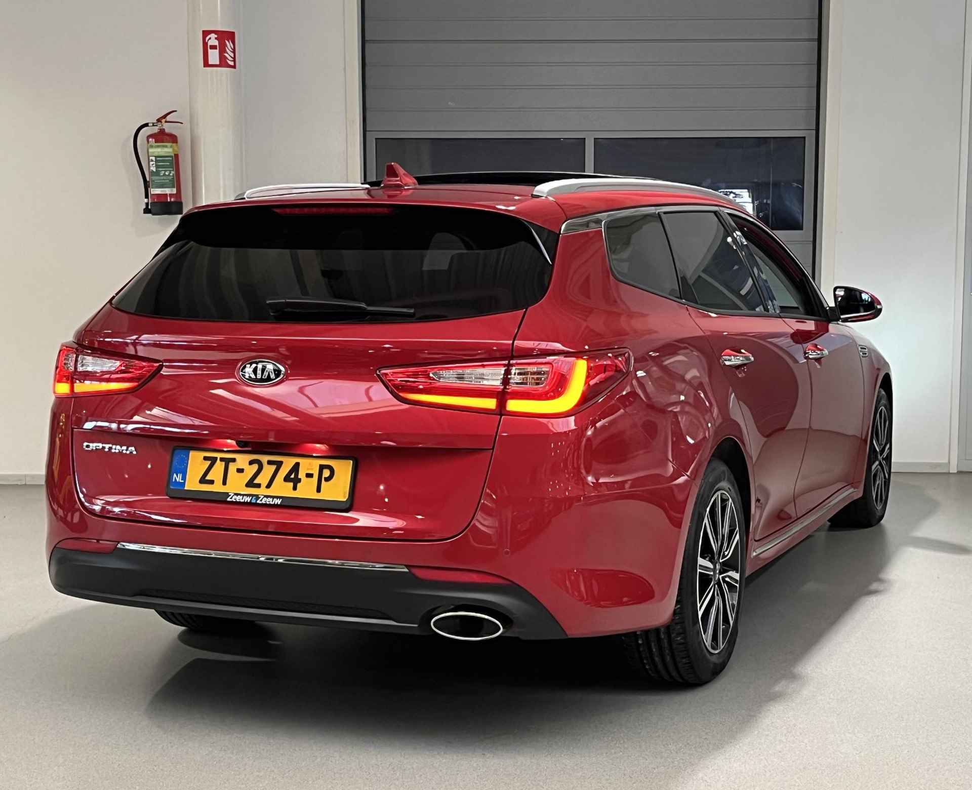 Kia Optima Sportswagon 1.6 T-GDI DynamicPlusLine | Navi | Parkeersensoren voor + Achter | 17”Lichtmetalen Velgen | Cruise Control | Parkeercamera achter | Licht + Regensensor | Elektrisch Verstelbare bestuurdersstoel met geheugen | Elektrisch bedienbare Achterklep - 7/33