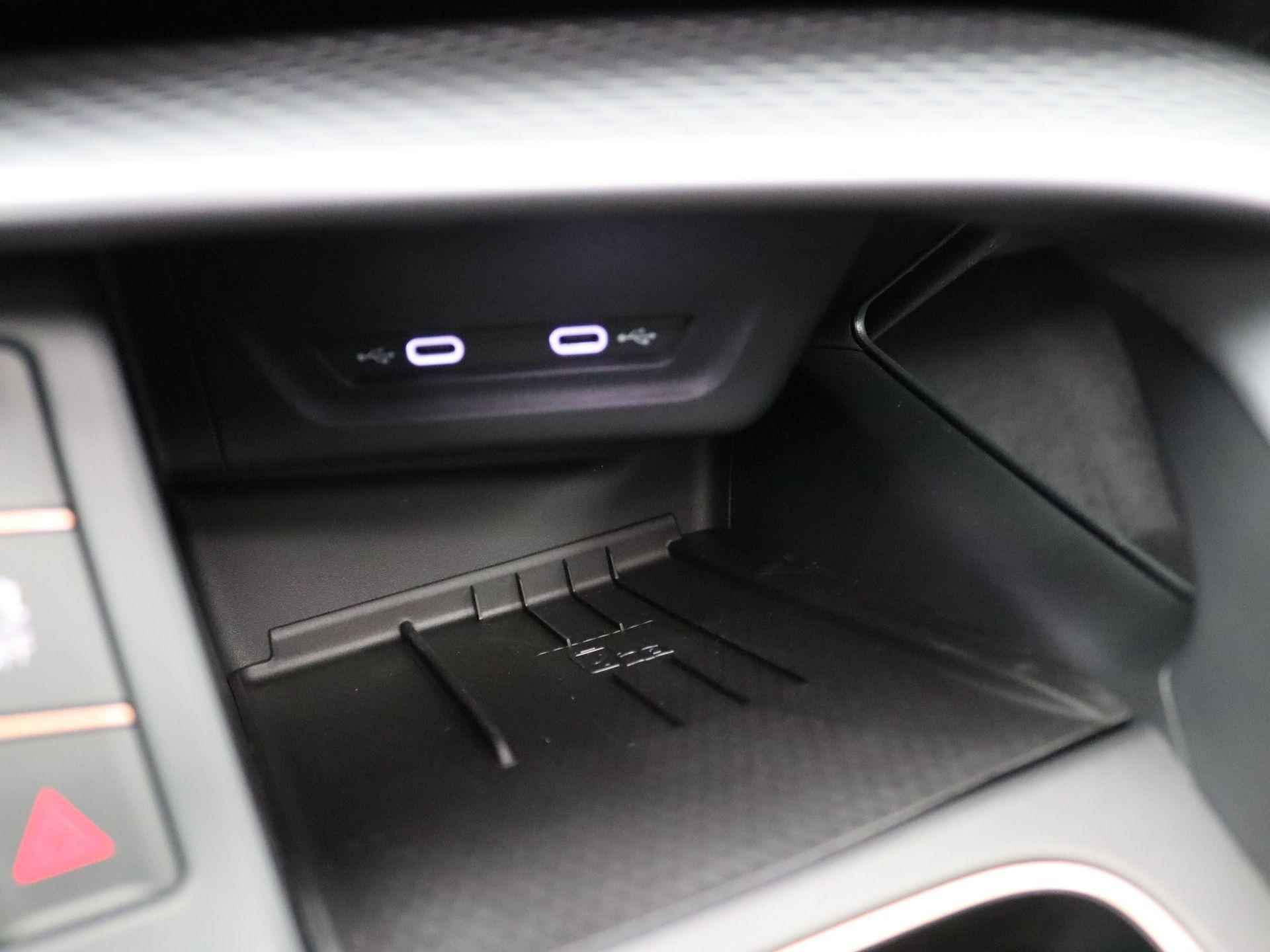 CUPRA Terramar 1.5 TSI e-Hybrid VZ Performance 272PK DSG Matrix-led, Sennheiser audio, 360gr. camera, Head-up display, panoramadak, keyless, side assist, Stoel-stuurverwarming, Virtual pedal, Trekhaak, 20" lichtmetaal - 43/66