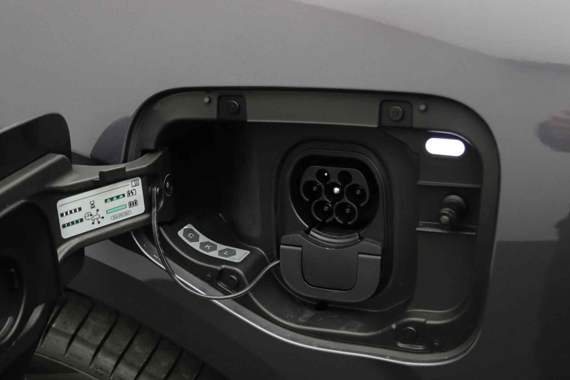 CUPRA Terramar 1.5 TSI e-Hybrid VZ Performance 272PK DSG Matrix-led, Sennheiser audio, 360gr. camera, Head-up display, panoramadak, keyless, side assist, Stoel-stuurverwarming, Virtual pedal, Trekhaak, 20" lichtmetaal - 61/66