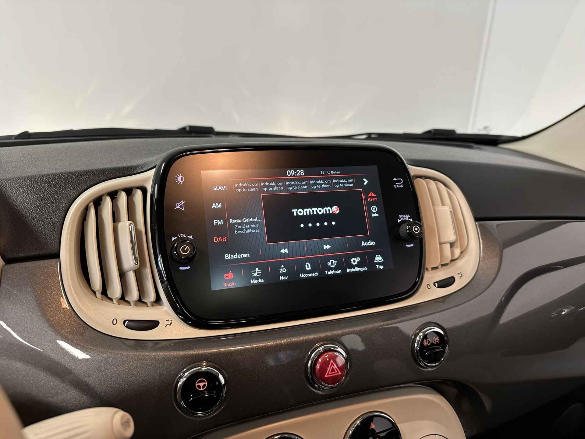 Fiat 500 1.0 Hybrid 70 Dolcevita | Climate Control | Panoramadak | Navigatie - 23/31