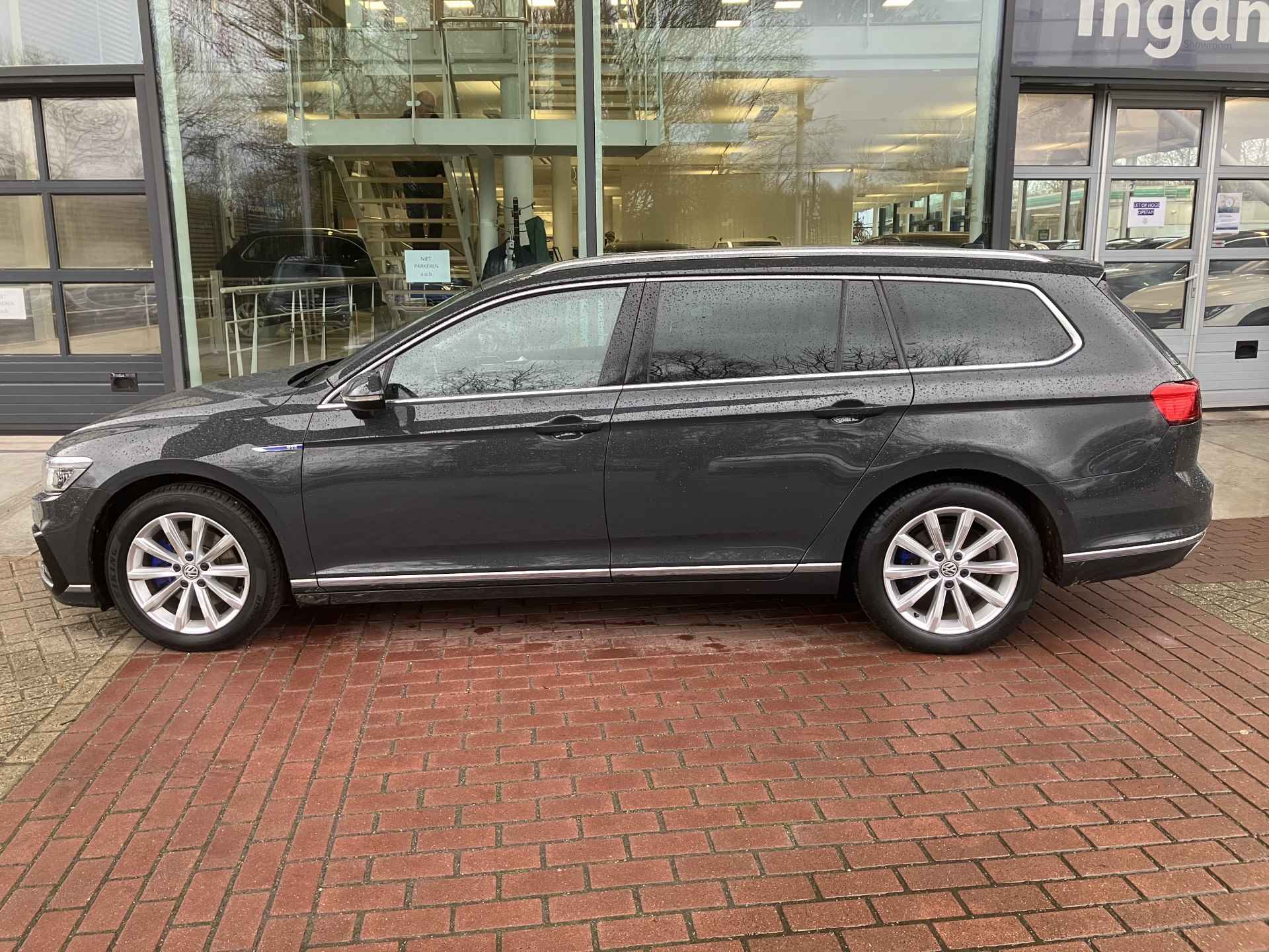 Volkswagen Passat Variant 1.4 TSI PHEV GTE Business Panormamdak/Blind spot assist/Navi - 9/23