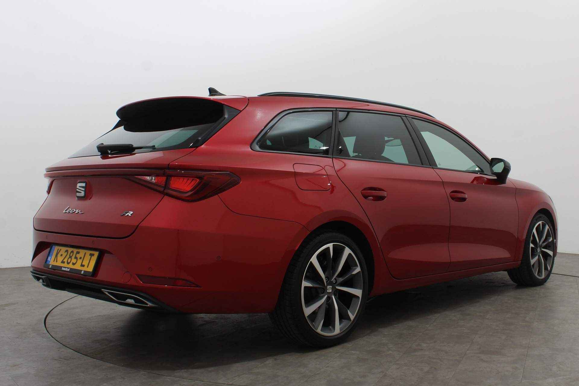 SEAT Leon Sportstourer 1.5 ETSI FR 150PK LAUNCH EDITION DSG7 | Technology Pack | 18 inch Performance velgen - 16/53