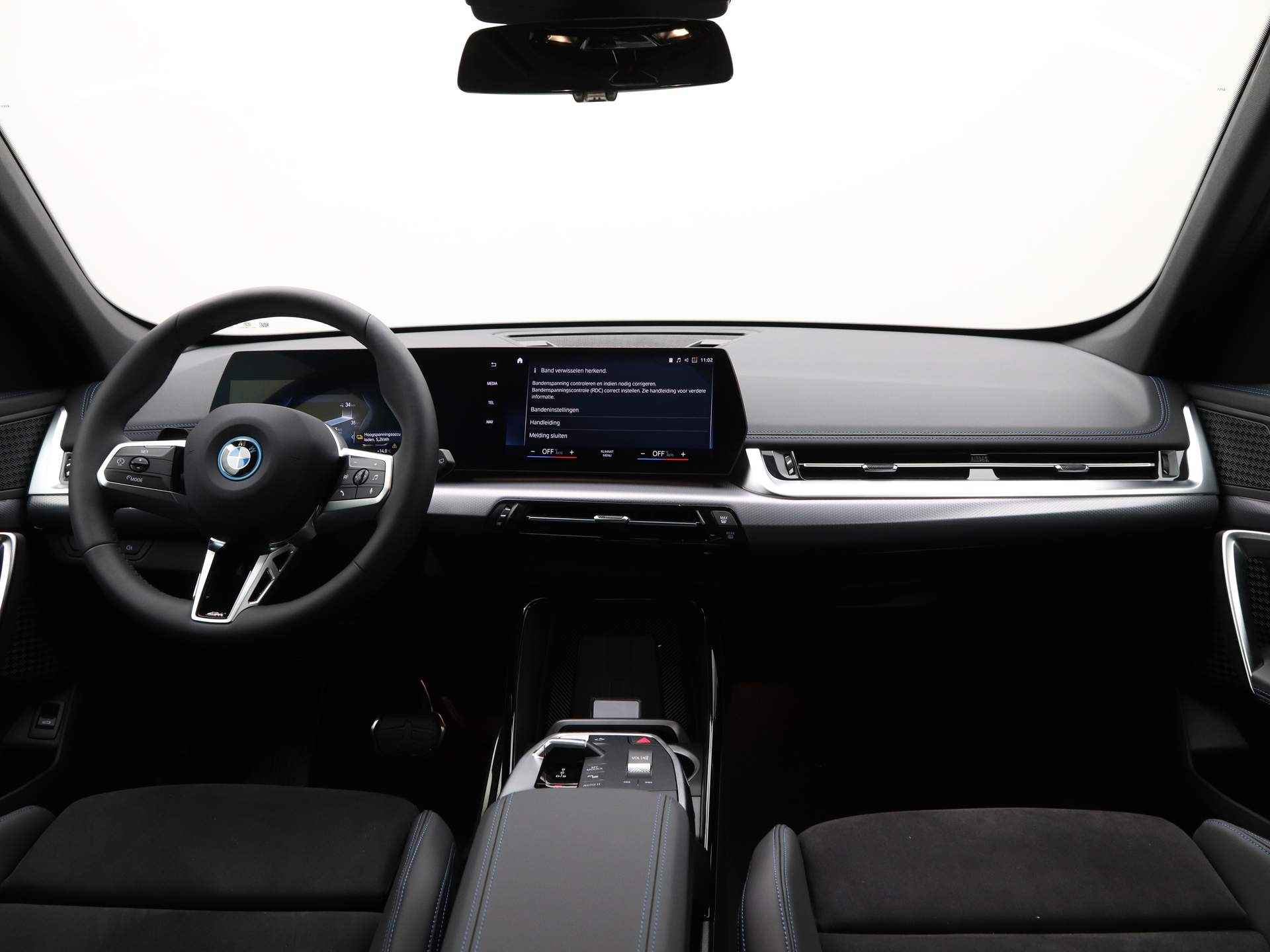 BMW iX1 xDrive30 M-Sport 67 kWh - 14/21