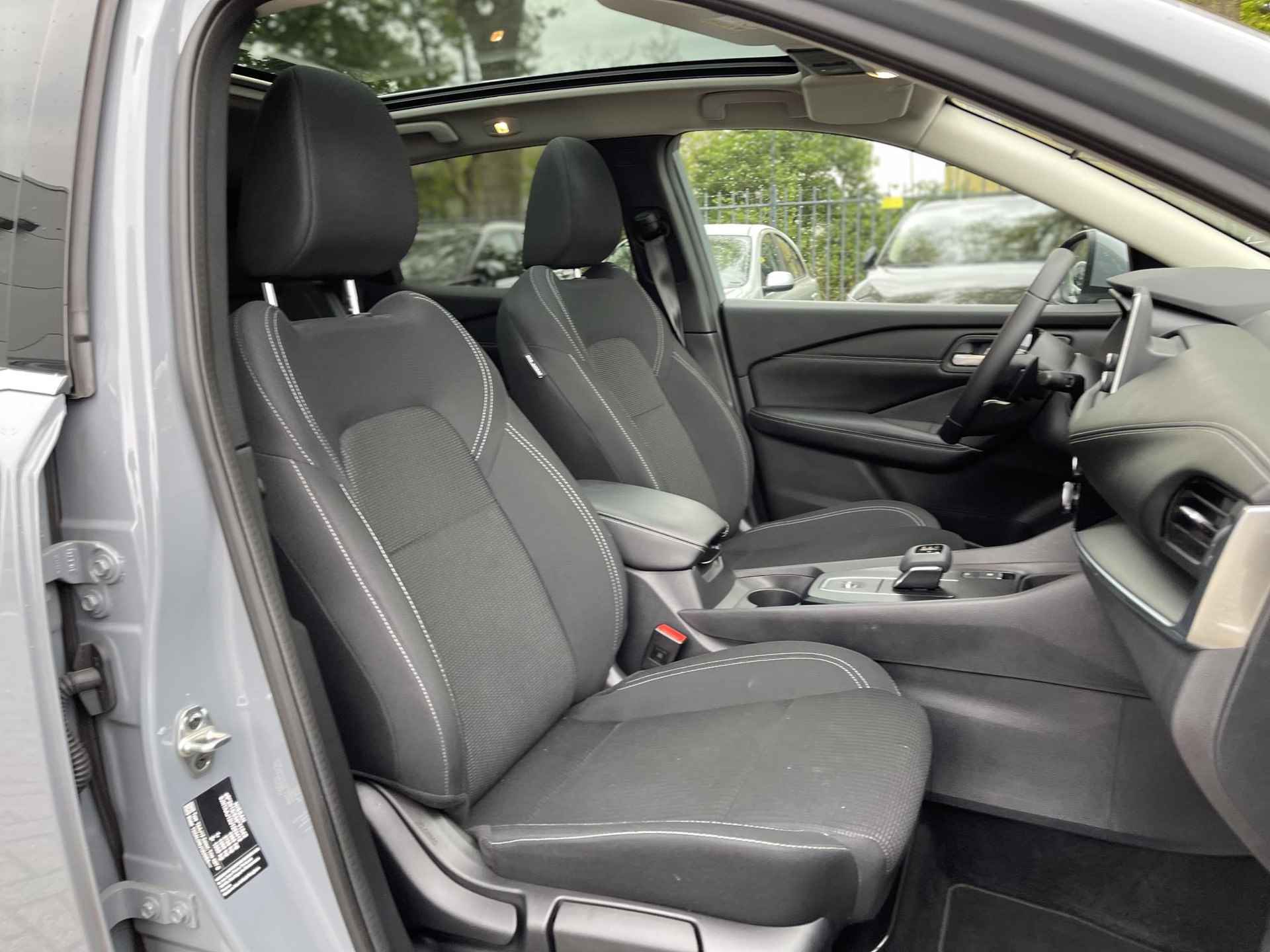 Nissan Qashqai 1.3 MHEV Xtronic Acenta Design Pack | Panoramadak | Camera | Apple Carplay/Android Auto | Dodehoek | Adapt. Cruise Control | Rijklaarprijs! - 10/26