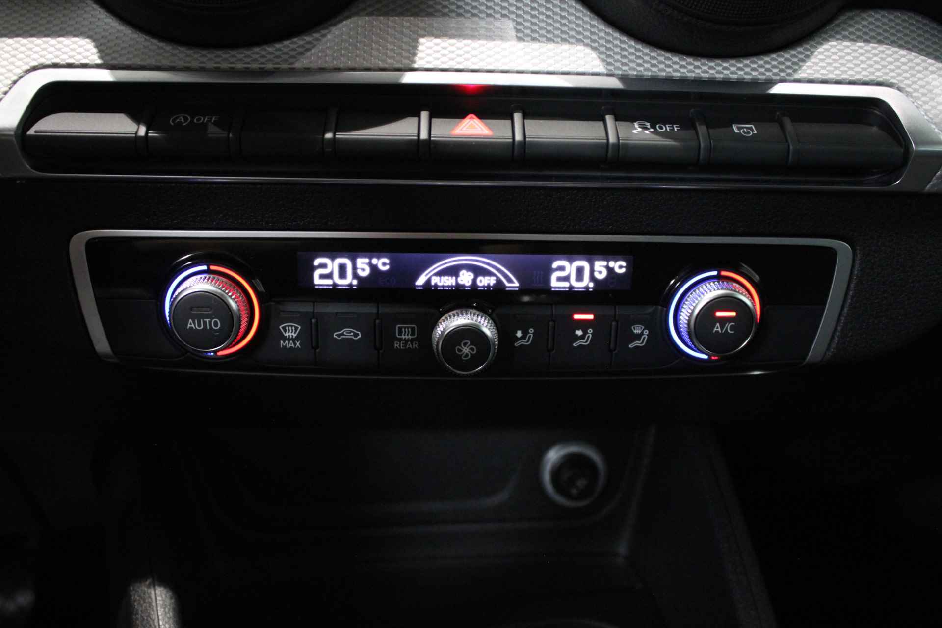 Audi Q2 1.0 TFSI Sport Pro Line | Navigatie | Climate control | Lm velgen | - 13/23