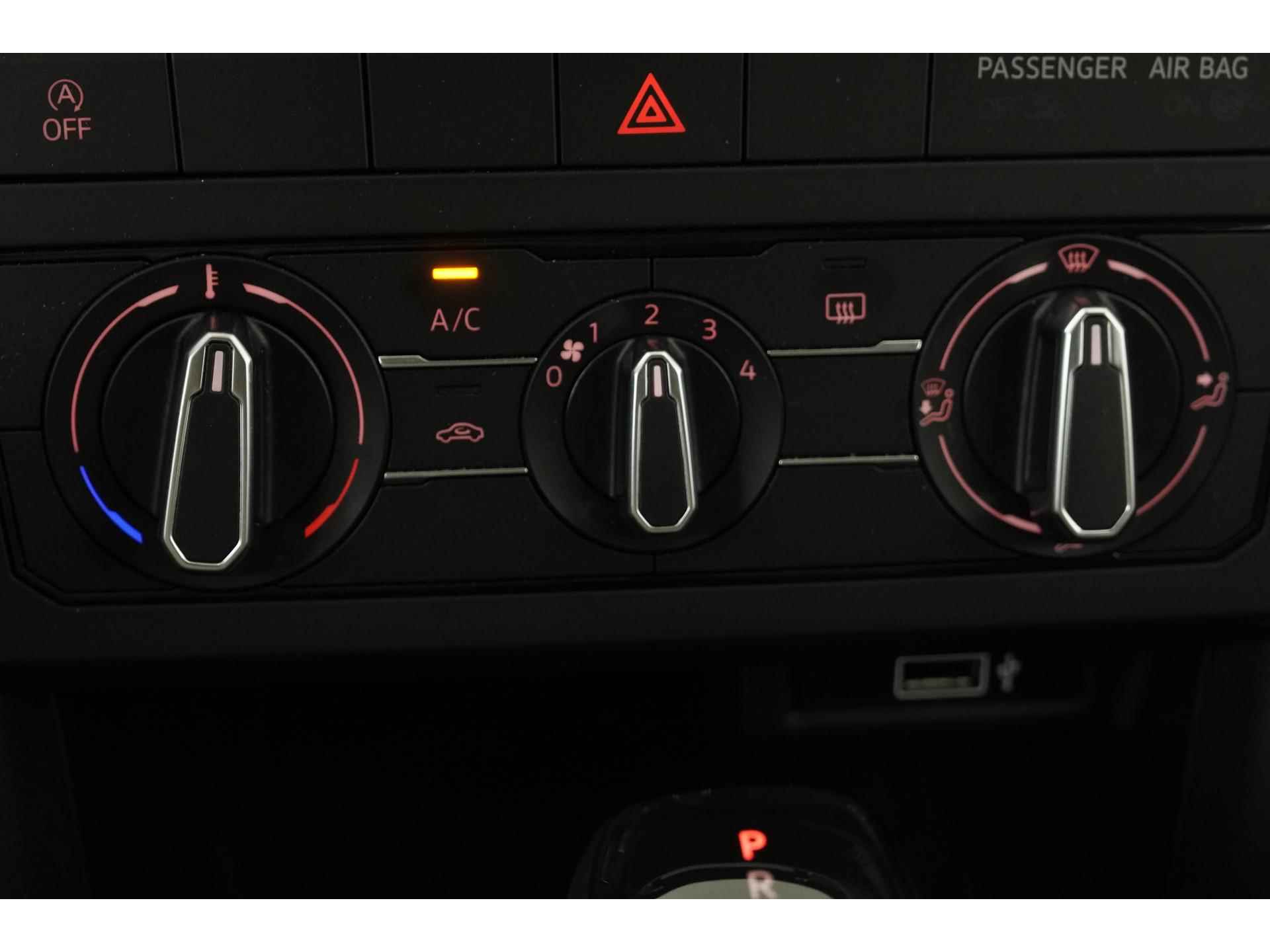 Volkswagen T-Cross 1.0 TSI Trendline DSG | Navigatie | Zondag Open! - 12/38