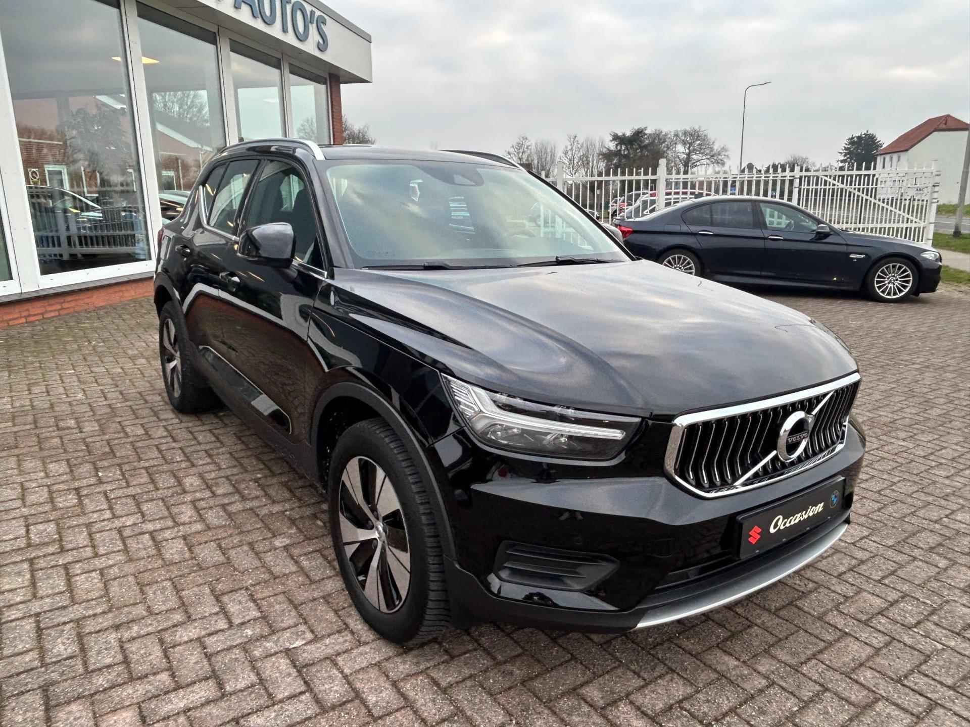 Volvo XC40 1.5 T4 Recharge Inscription Expression - Trekhaak - Navi - LM - Camera - 4/24