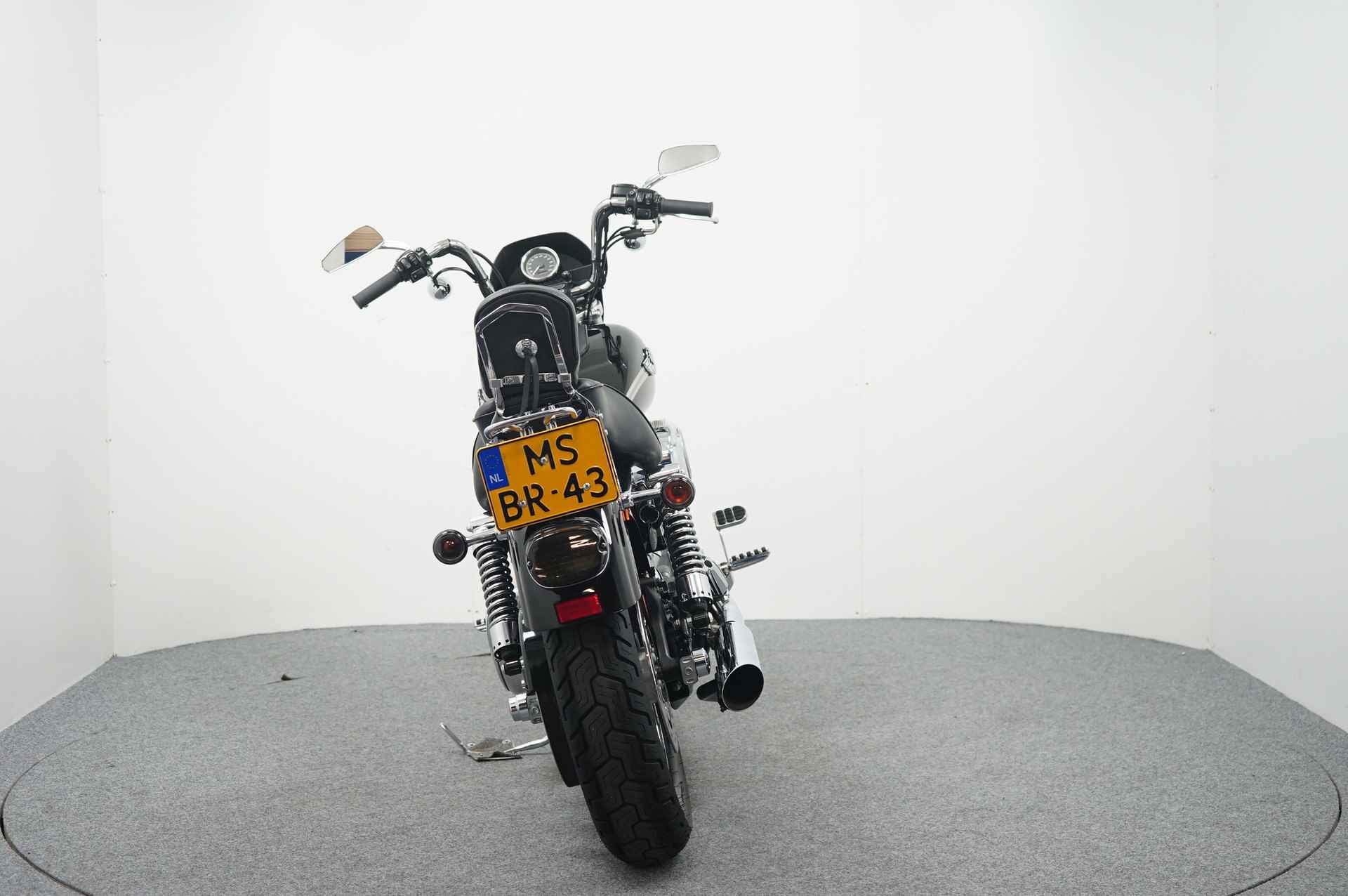 Harley-Davidson SUPERGLIDE DYNA FXD - 6/16