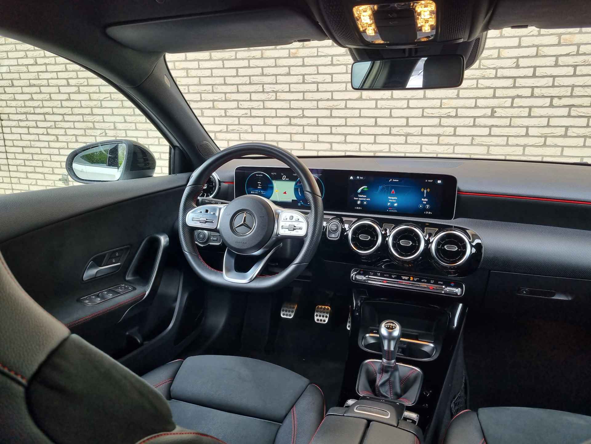 Mercedes-Benz A-Klasse A 180 AMG Line | Nightpakket | Multibeam LED | Apple Carplay | 360° Camera - 7/17