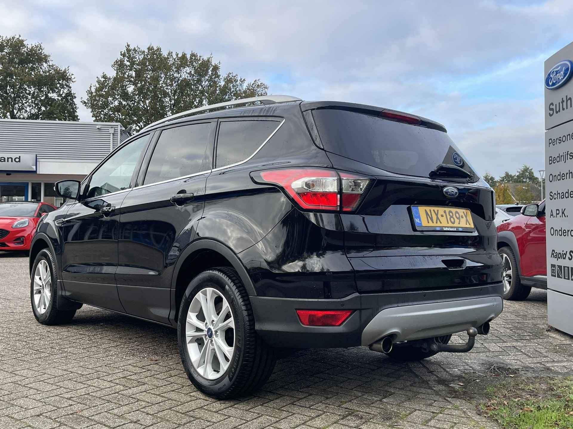 Ford Kuga 1.5 EcoBoost Titanium 150pk 150pk Trekhaak | Achteruitrijcamera | Navigatie | Getint glas | Dealer onderhouden - 6/43