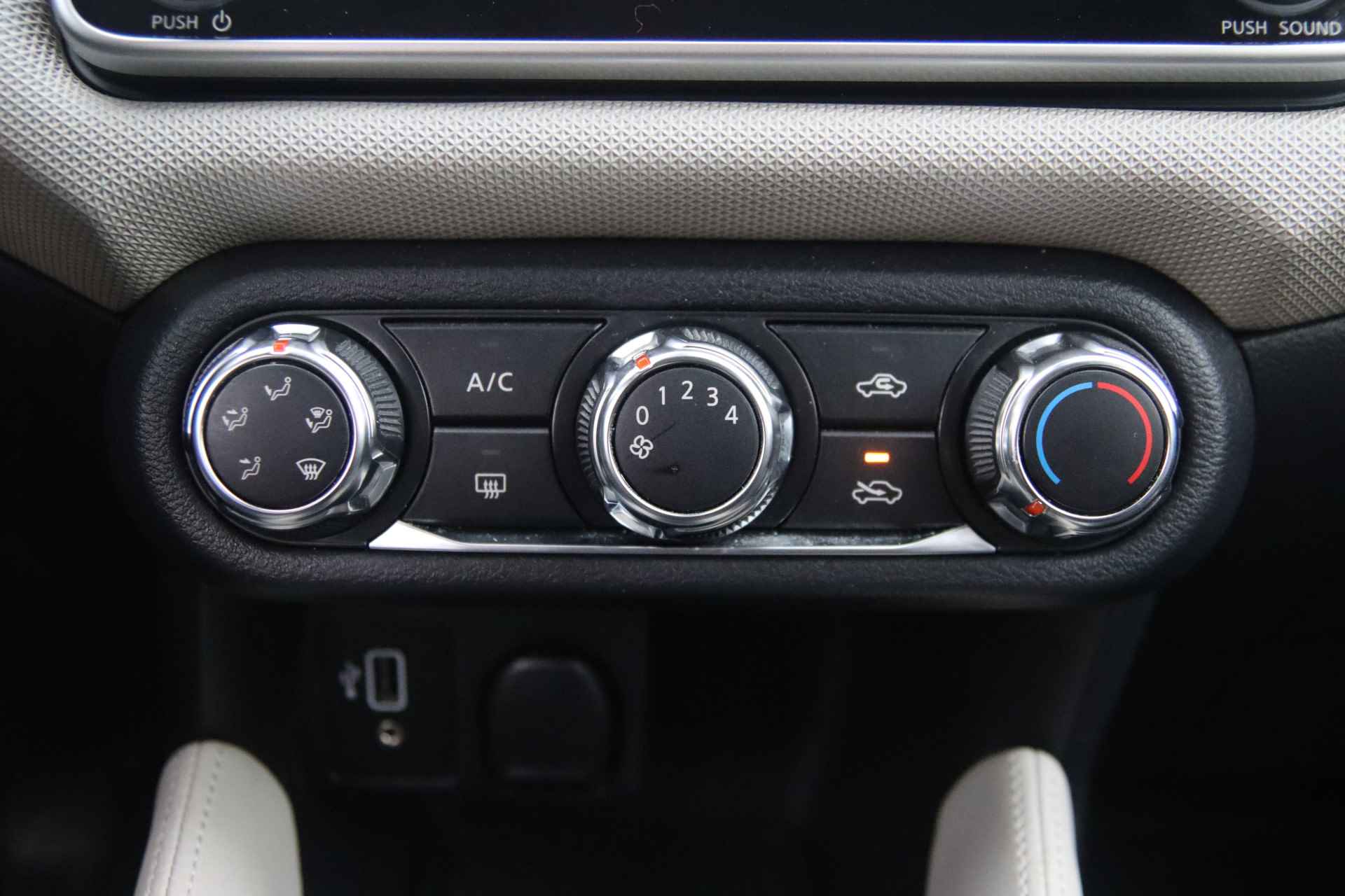 Nissan Micra 1.0 IG-T N-Connecta Carplay multimedia, PDC, 1e eig, BOVAG Lente aanbieding! - 23/38