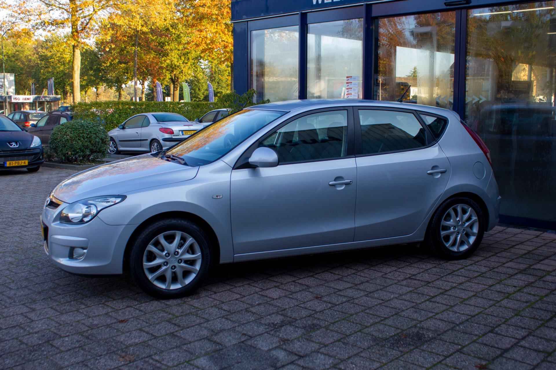 Hyundai I30 1.6i Dynamic Business | Prijs rijklaar incl. 12 mnd garantie | Lmv Pdc Clima Afn trekhbaak USB - 6/47