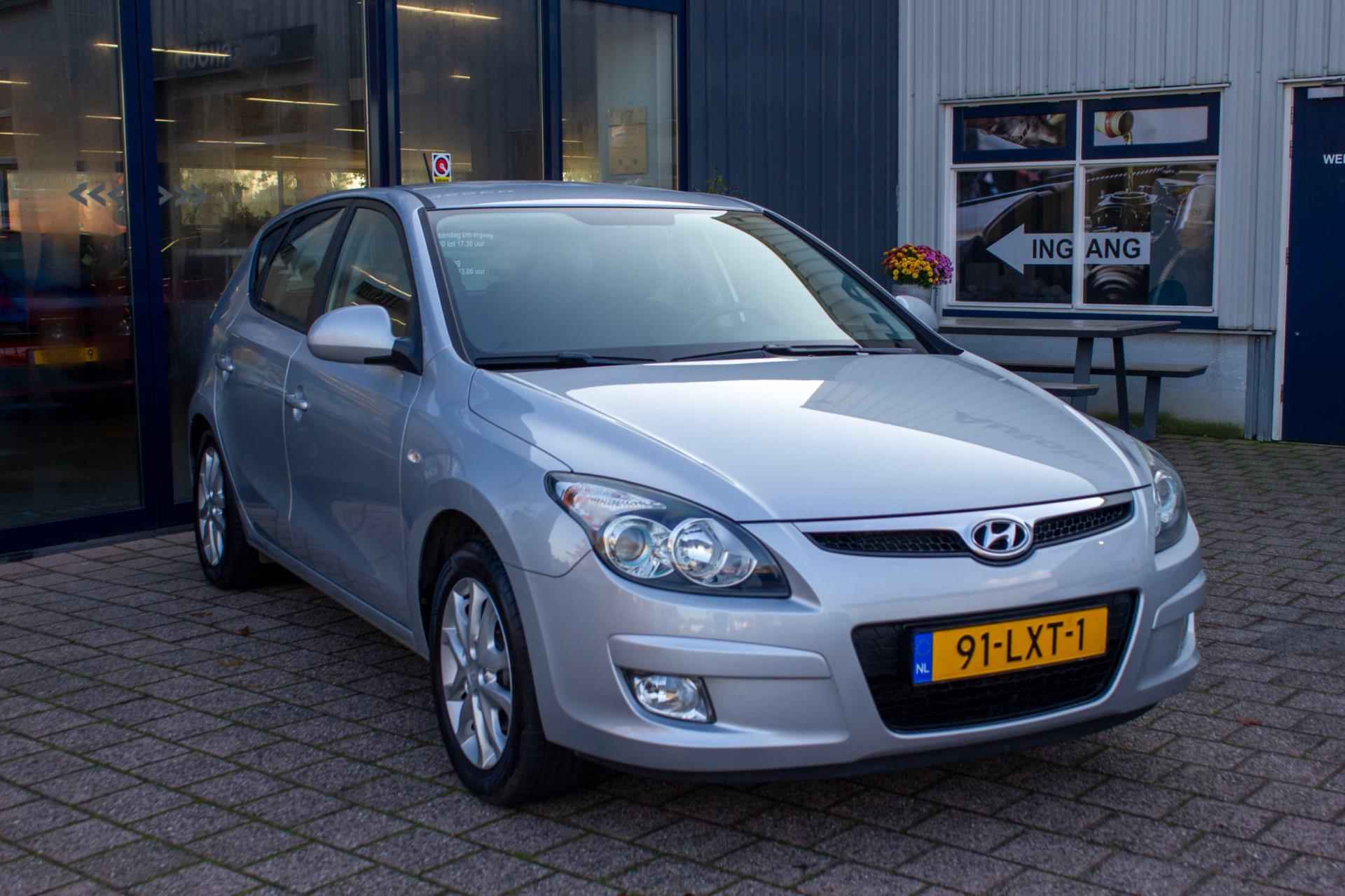 Hyundai I30 1.6i Dynamic Business | Prijs rijklaar incl. 12 mnd garantie | Lmv Pdc Clima Afn trekhbaak USB - 9/47