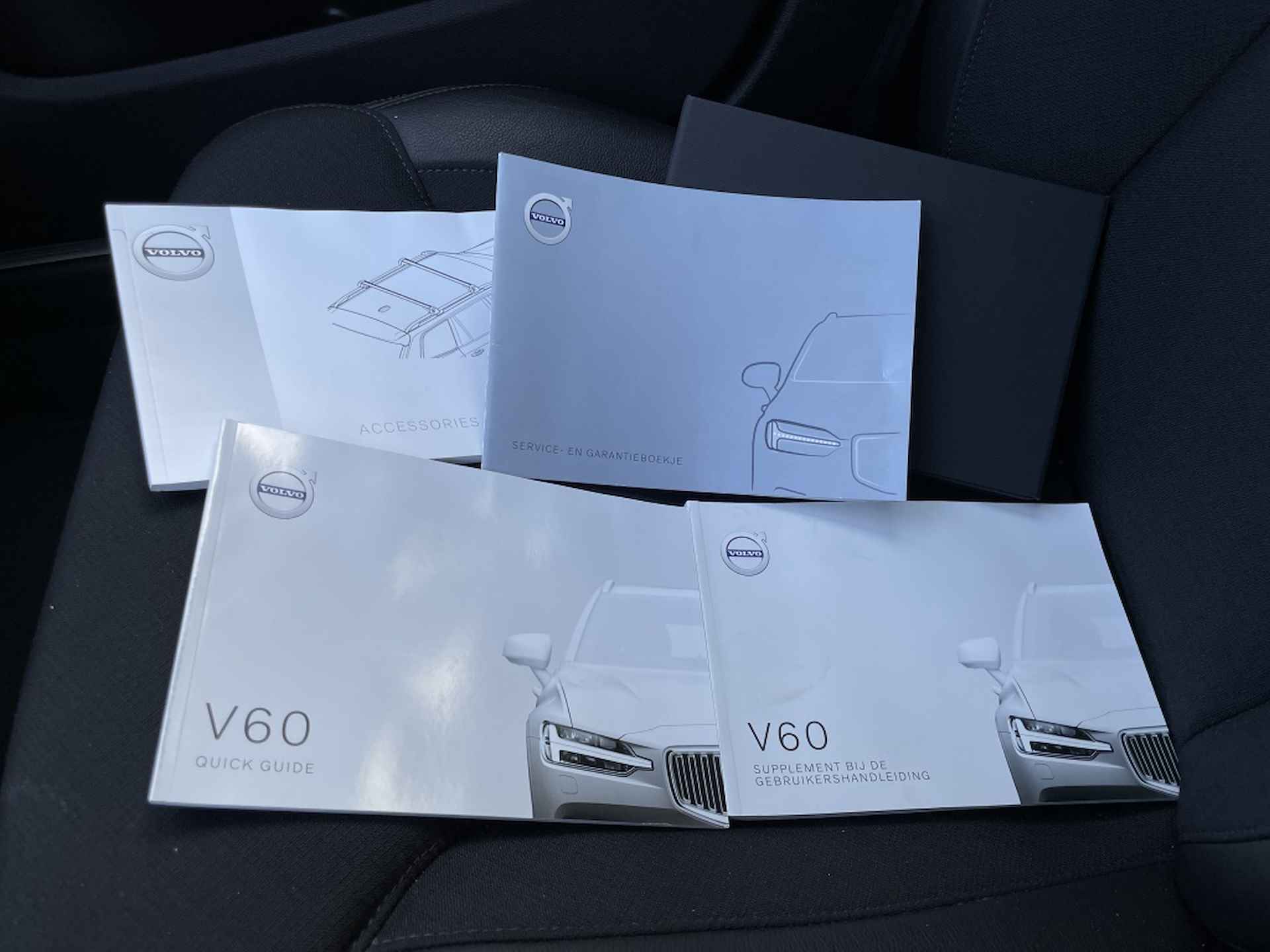 Volvo V60 2.0 D3 MomentPro ECC LMV NAVIGATIE 58.000KM! - 29/31