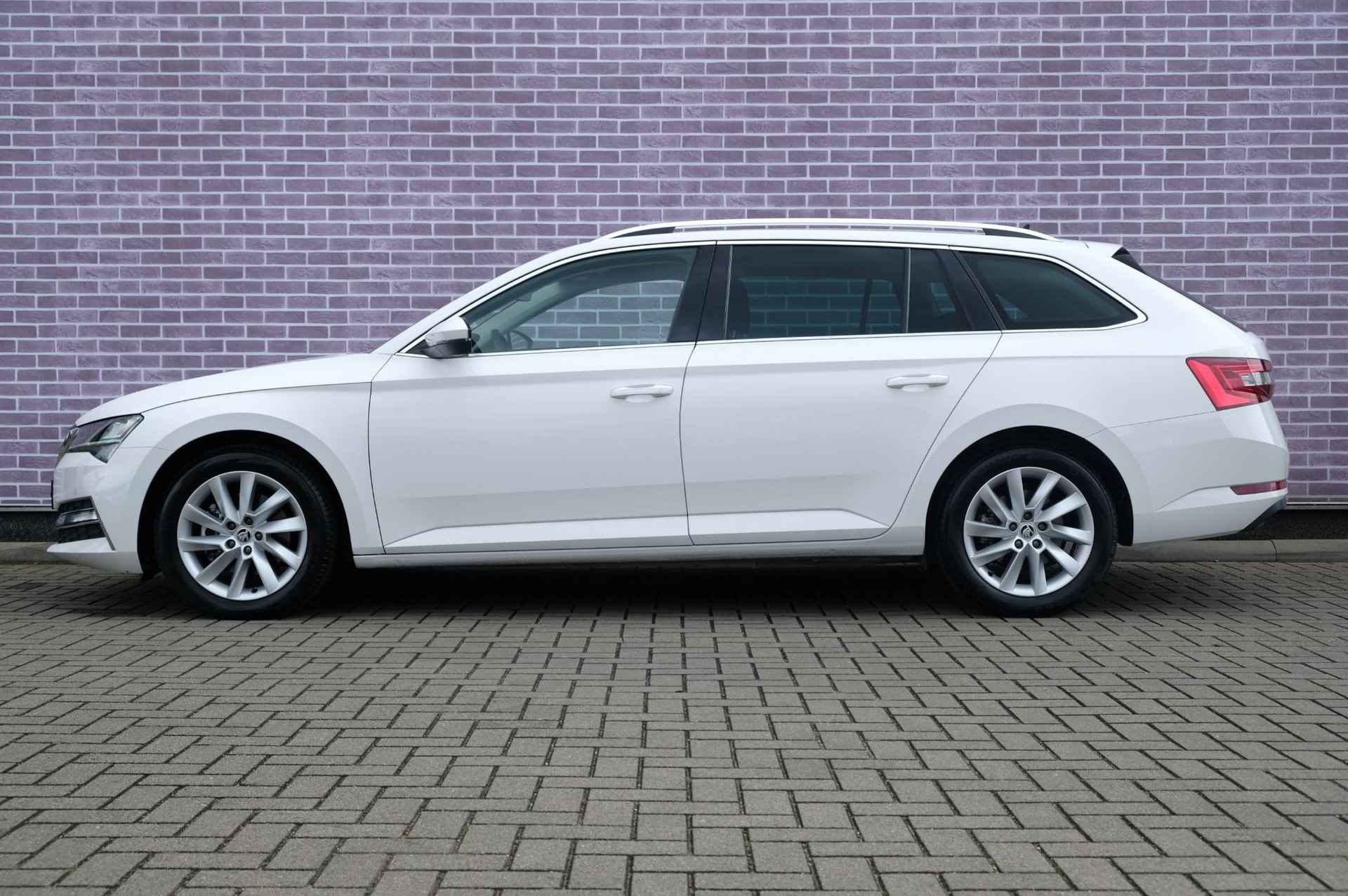 Skoda Superb Combi 1.4 TSI iV Business Edition Plus | Apple Carplay & Android Auto | Cruise control | DAB+ | PDC | Plug-in Hybride | Navigatie - 4/39