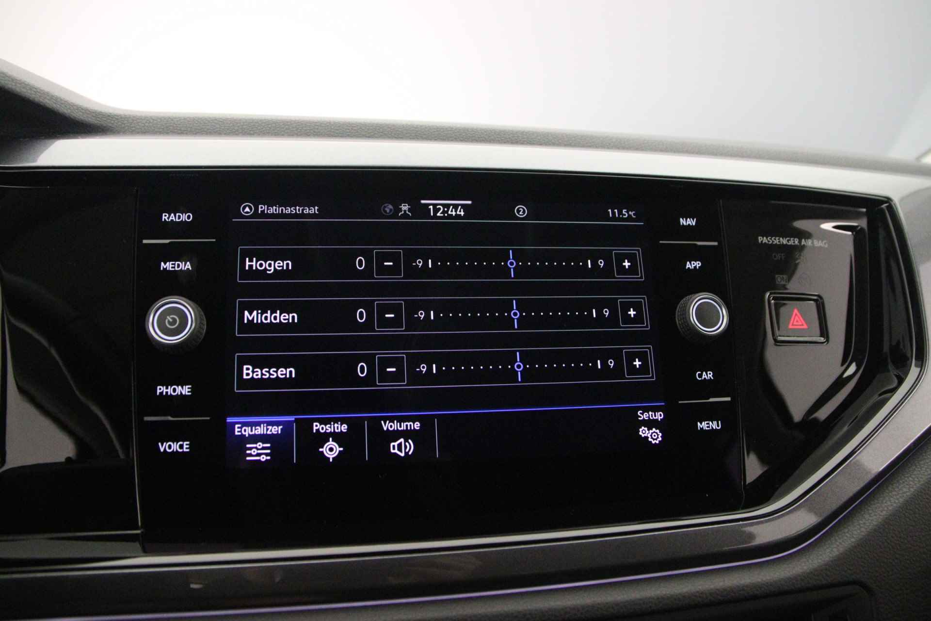 Volkswagen Polo Style 1.0 TSI 95pk DSG Automaat Adaptive cruise control, LED matrix koplampen, Airco, Parkeersensoren, Navigatie, DAB, App connect - 26/40
