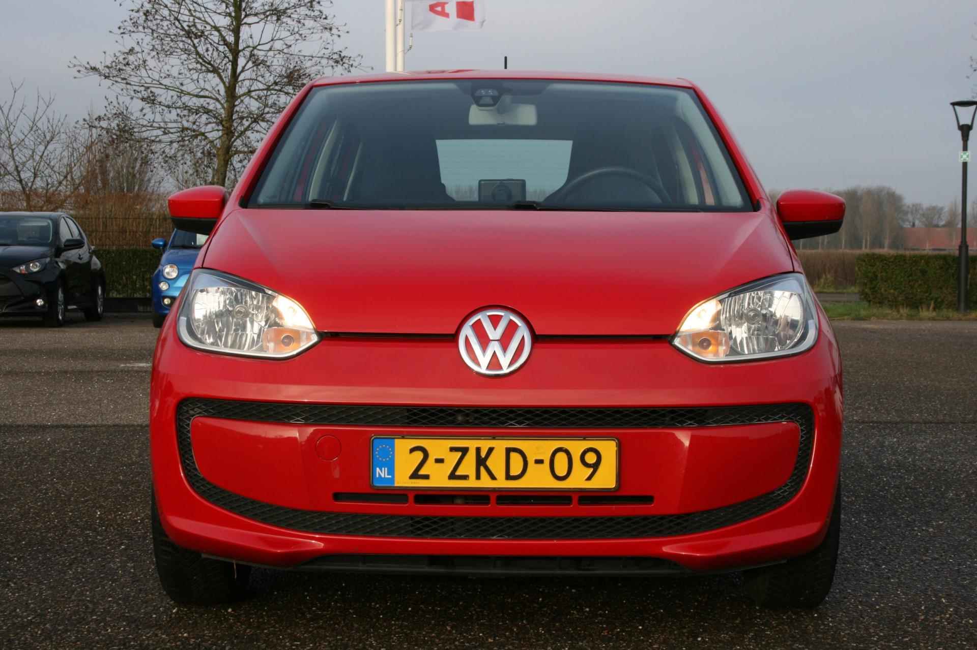 Volkswagen Up! 1.0 move up! BlueMotion - 7/25