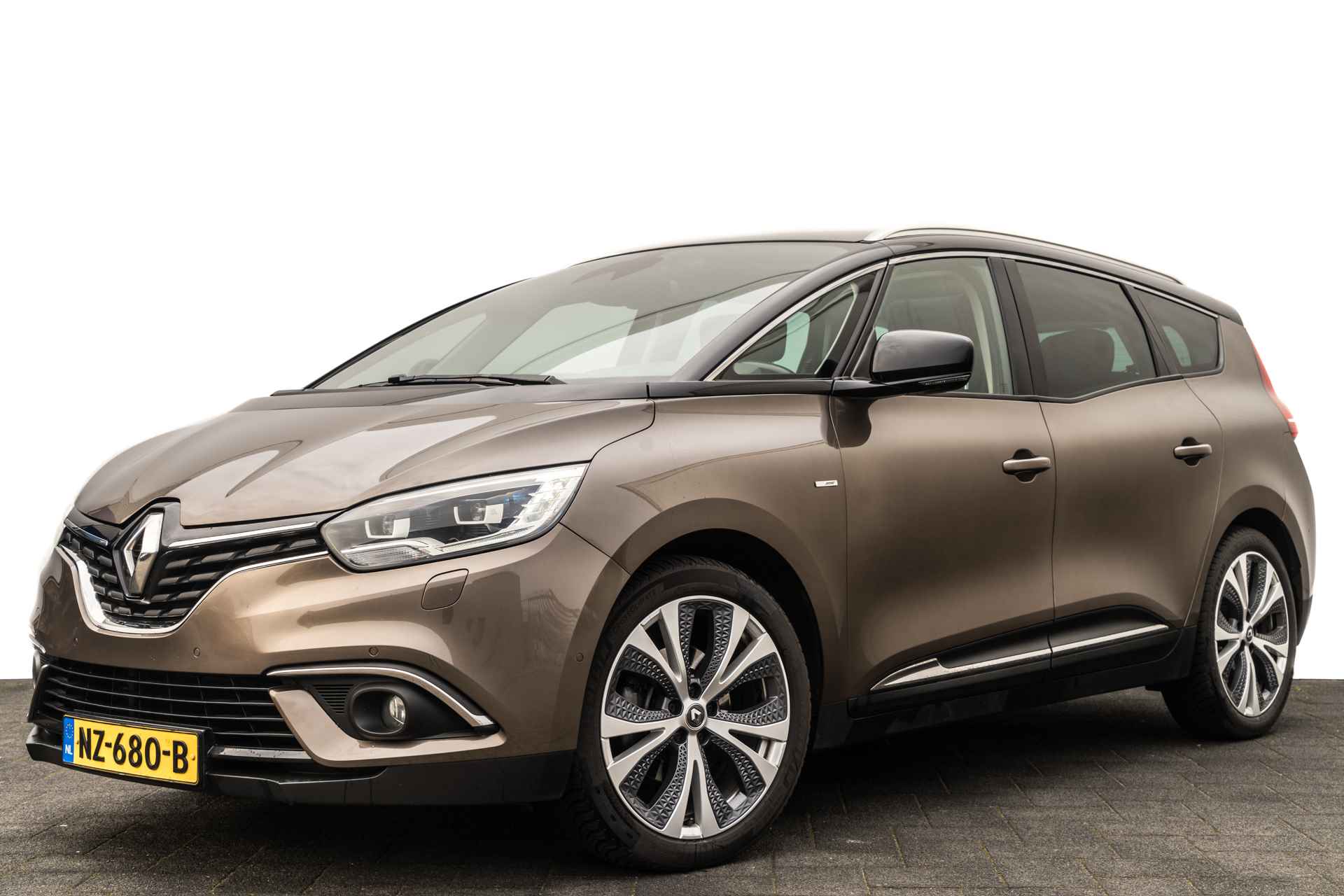 Renault Grand Scénic 1.6 dCi 160 Pk Bose Automaat 7-pers. | Panoramadak | Leder | Trekhaak | 20 inch | Bose | Elektr. Stoelen