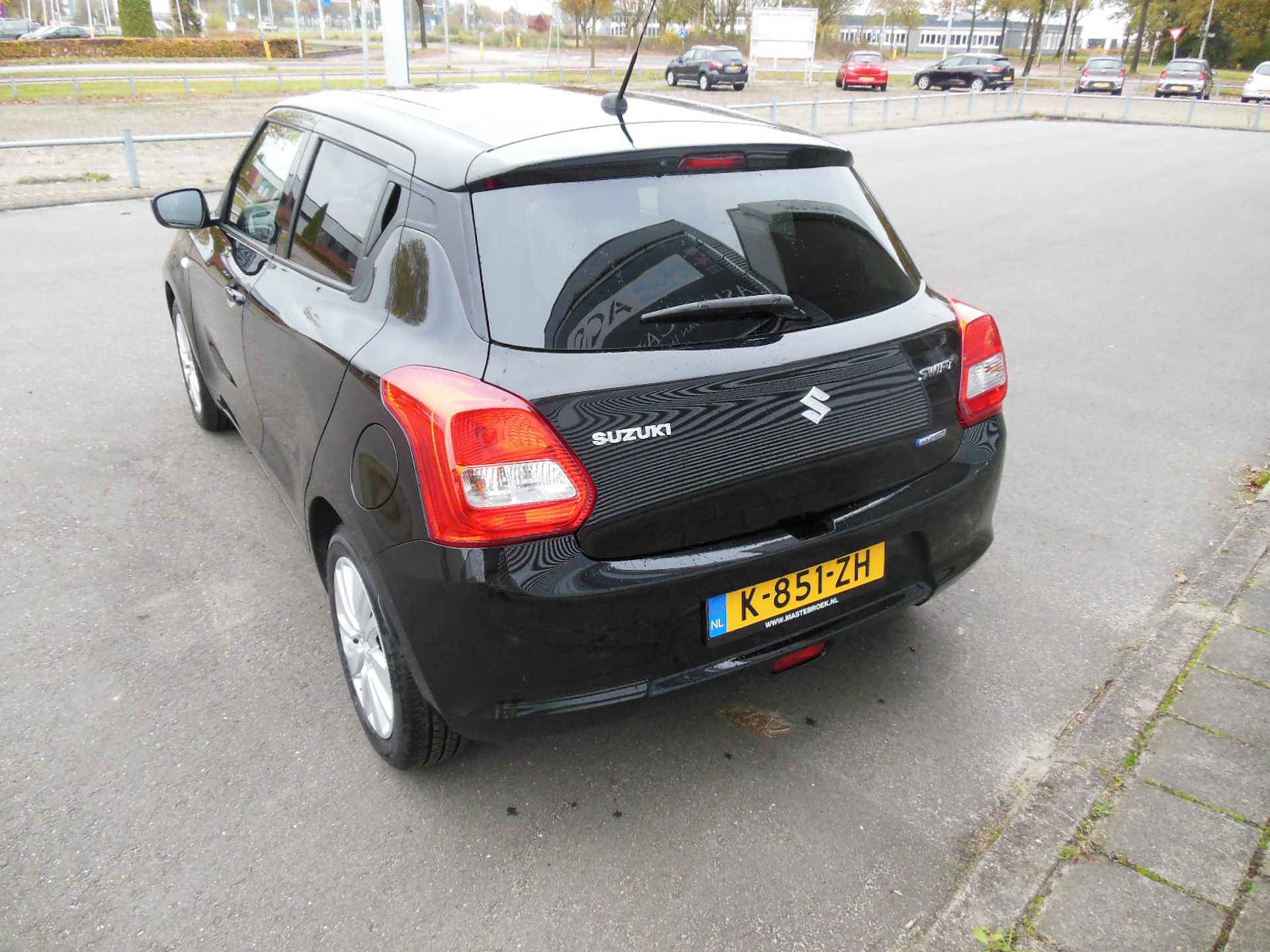 Suzuki Swift 1.2 Select Smart Hybrid - 6/23