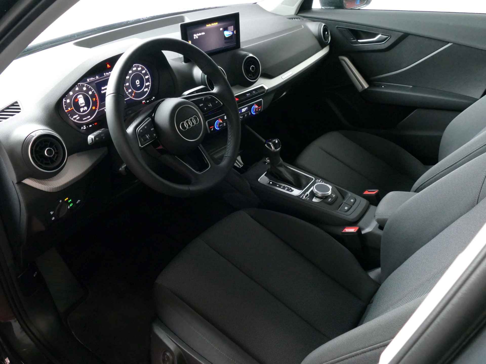 Audi Q2 35 TFSI 1.5 S EDITION 150PK VIR.COCKPIT CARPLAY NAVI CAMERA MATRIX LED STOELVERW. PDC 02/2024 - 3/71