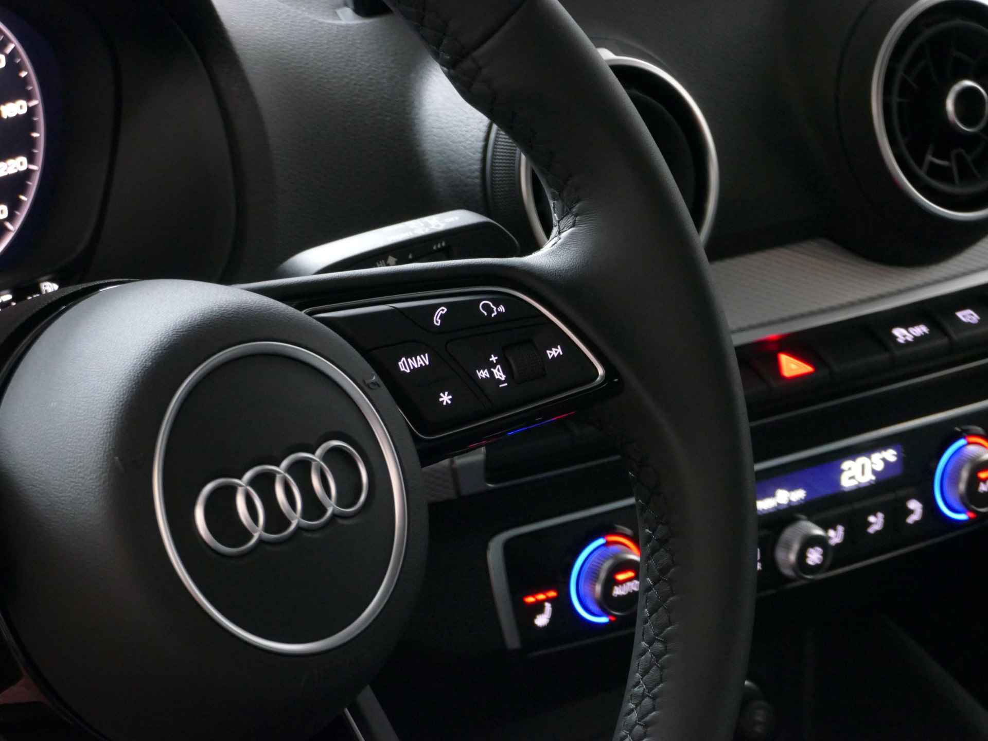 Audi Q2 35 TFSI 1.5 S EDITION 150PK VIR.COCKPIT CARPLAY NAVI CAMERA MATRIX LED STOELVERW. PDC 02/2024 - 10/71