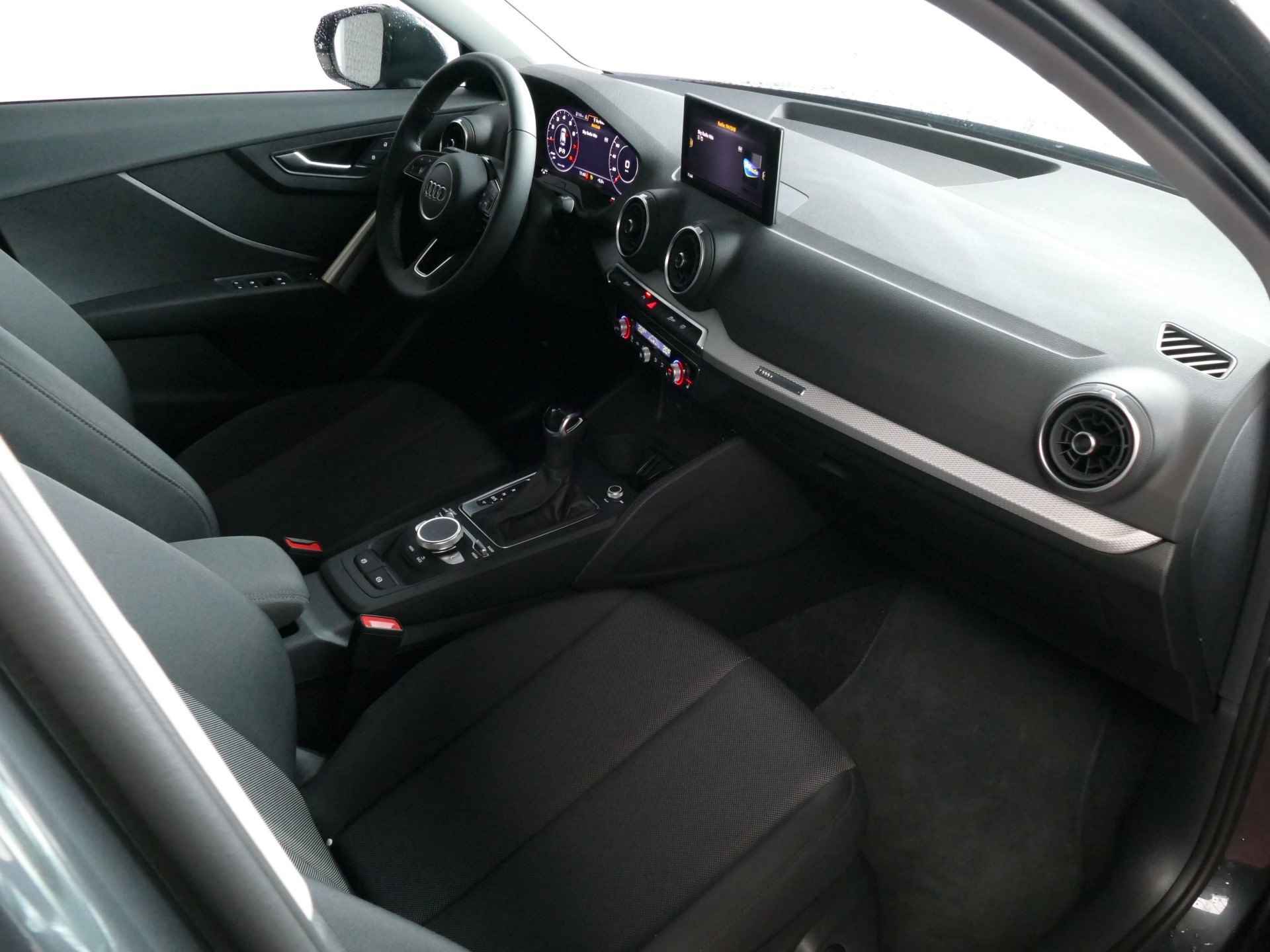 Audi Q2 35 TFSI 1.5 S EDITION 150PK VIR.COCKPIT CARPLAY NAVI CAMERA MATRIX LED STOELVERW. PDC 02/2024 - 26/71