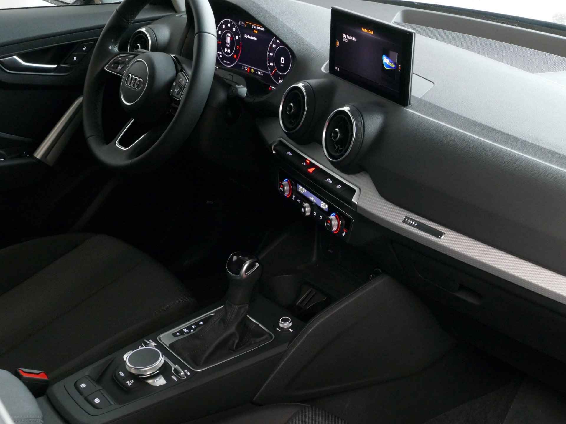 Audi Q2 35 TFSI 1.5 S EDITION 150PK VIR.COCKPIT CARPLAY NAVI CAMERA MATRIX LED STOELVERW. PDC 02/2024 - 29/71